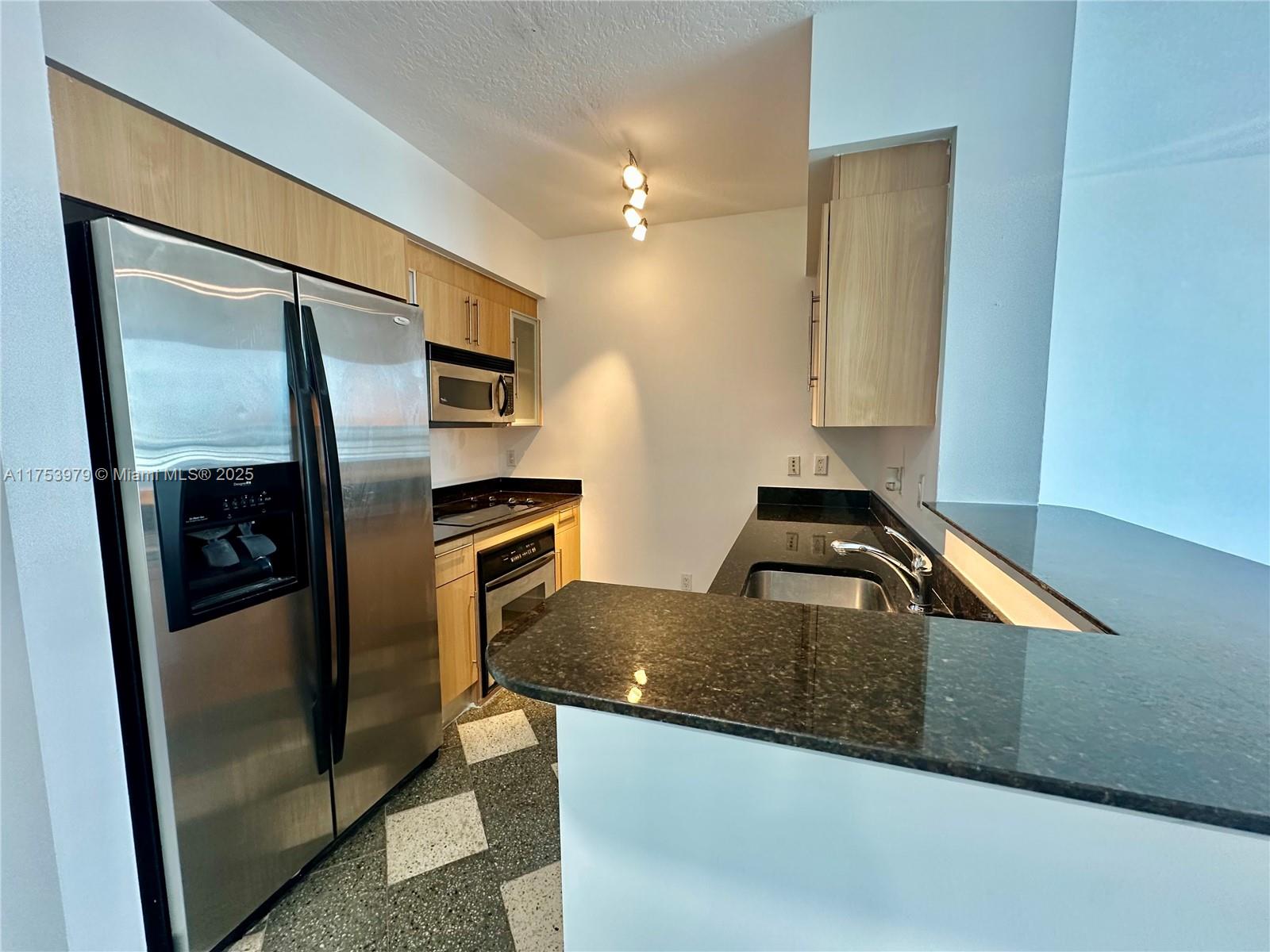 335 S Biscayne Blvd #810, Miami FL 33131