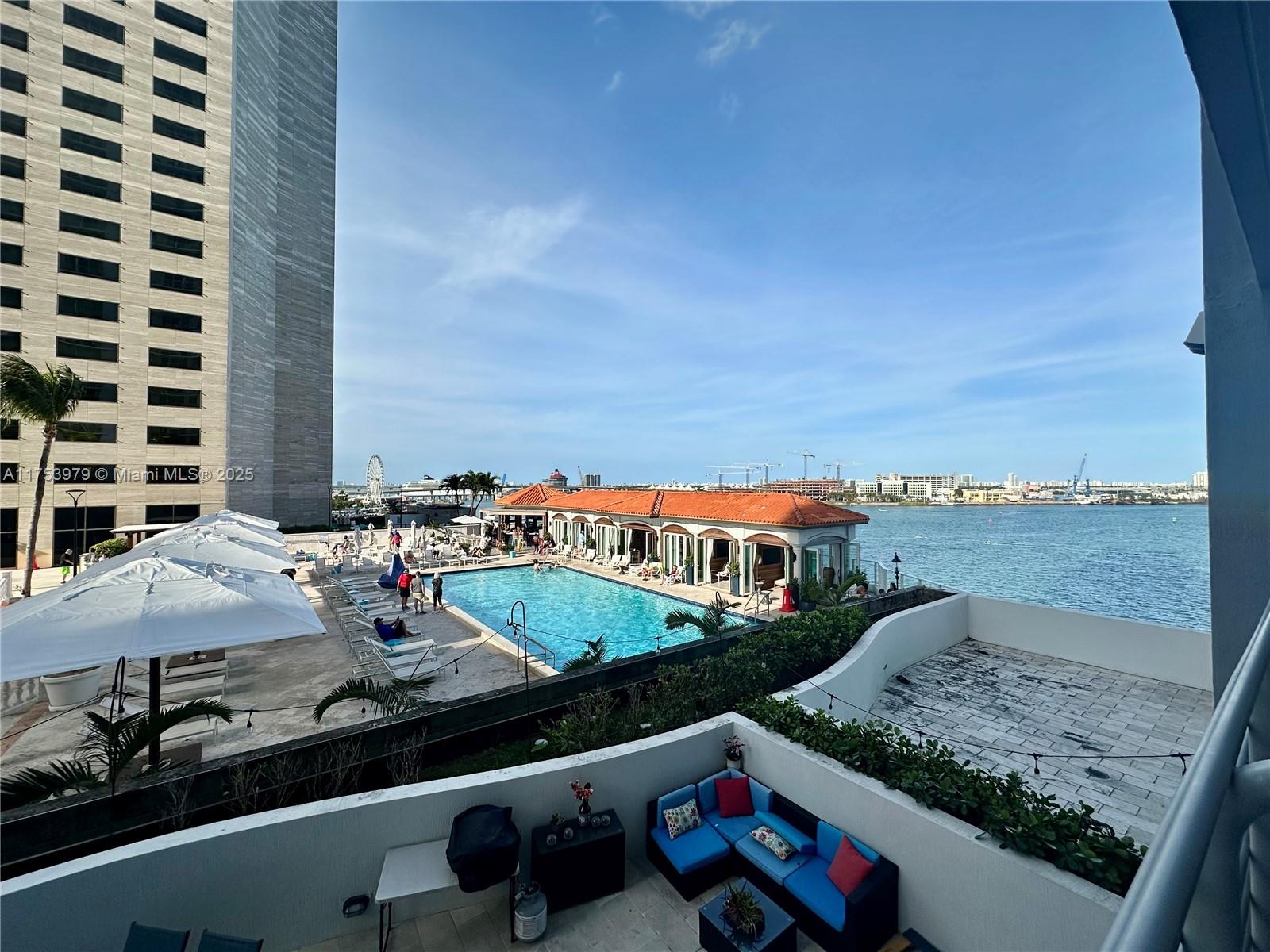 335 S Biscayne Blvd #810, Miami FL 33131