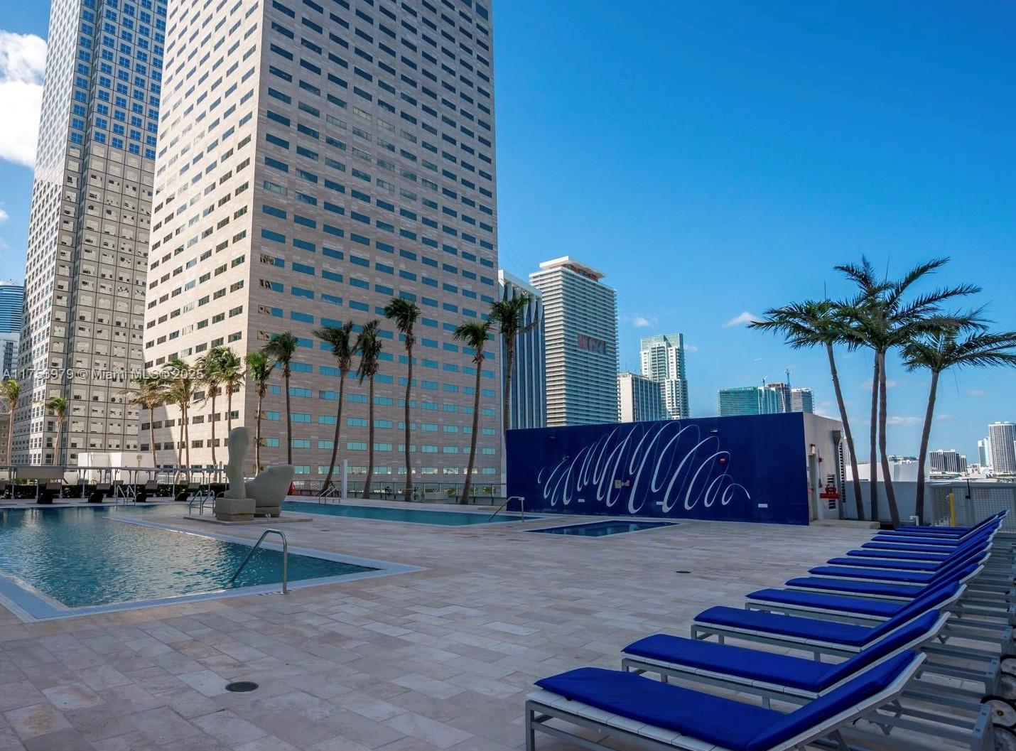 335 S Biscayne Blvd #810, Miami FL 33131