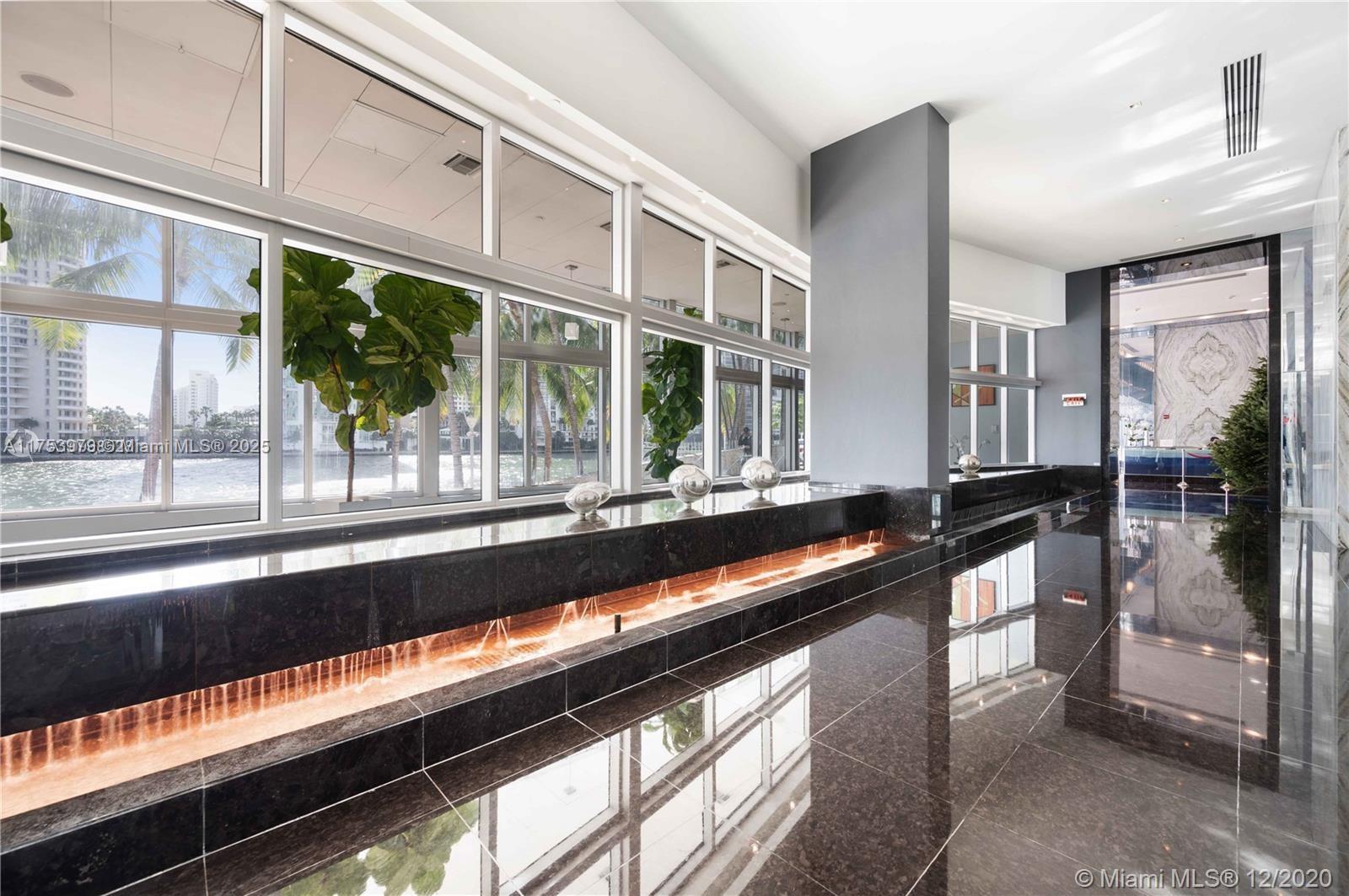 335 S Biscayne Blvd #810, Miami FL 33131