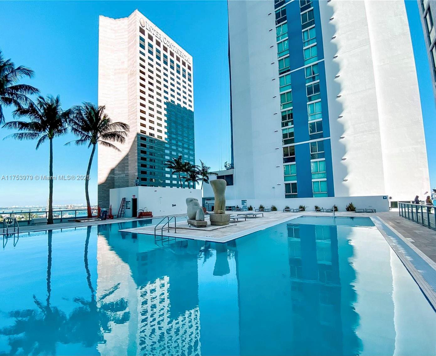 335 S Biscayne Blvd #810, Miami FL 33131