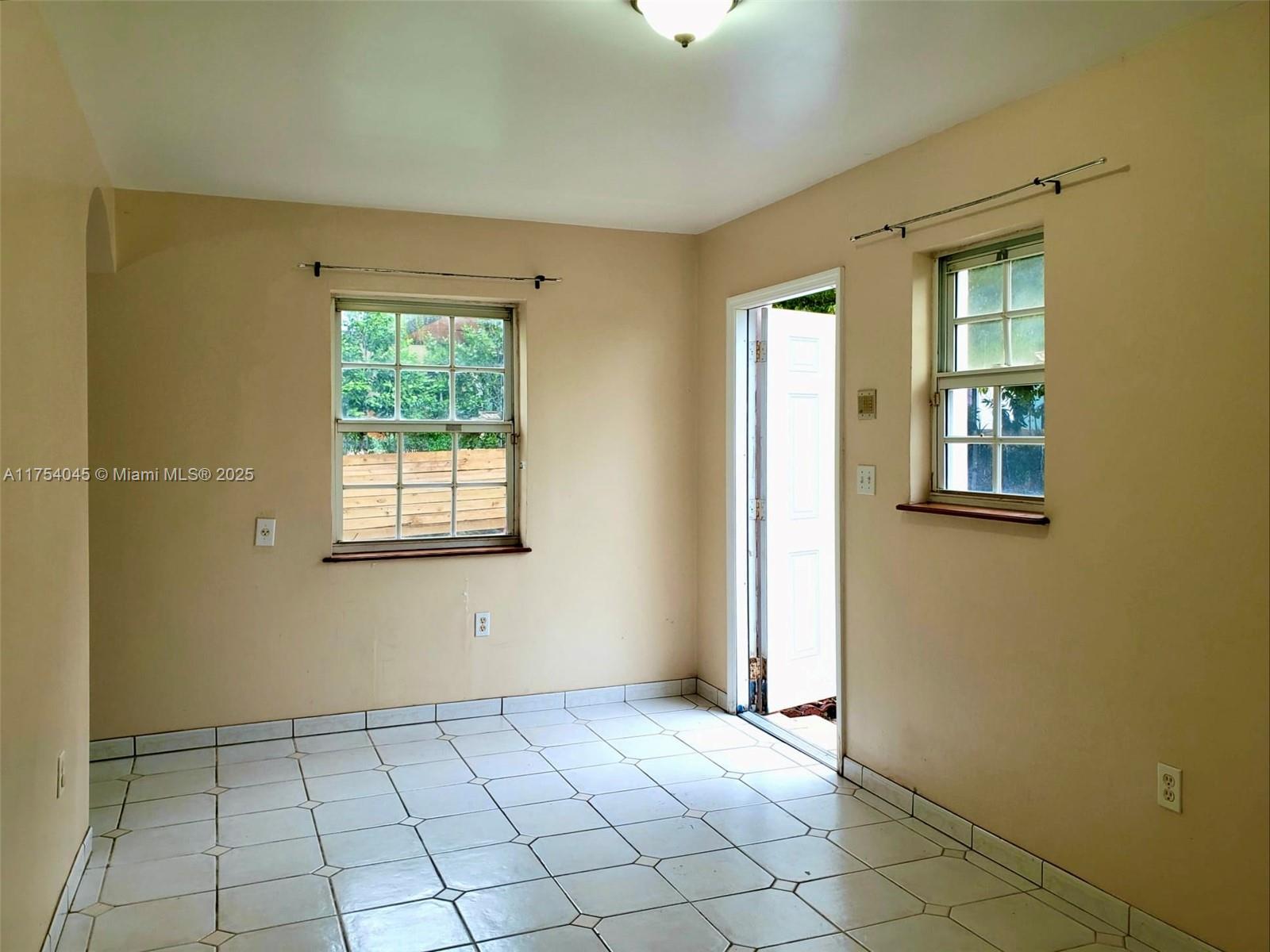 3124 Prairie Ave, Miami Beach, Florida image 25