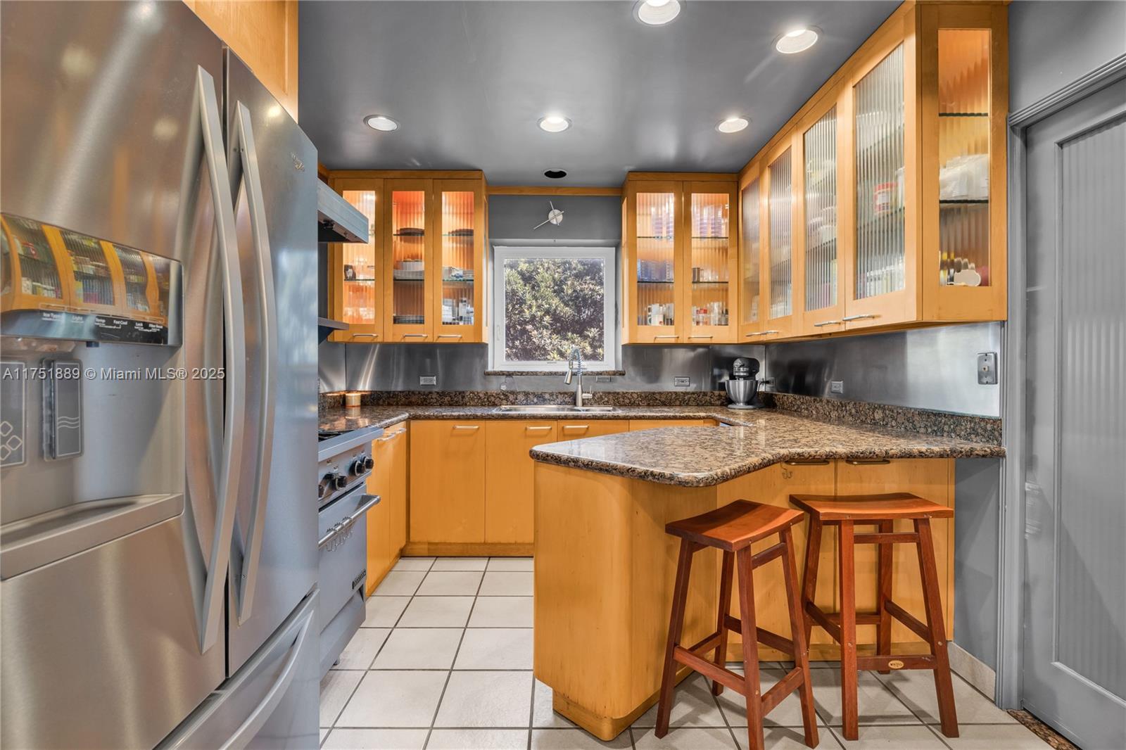 11660 NE 8 Ave, Biscayne Park, Florida image 11
