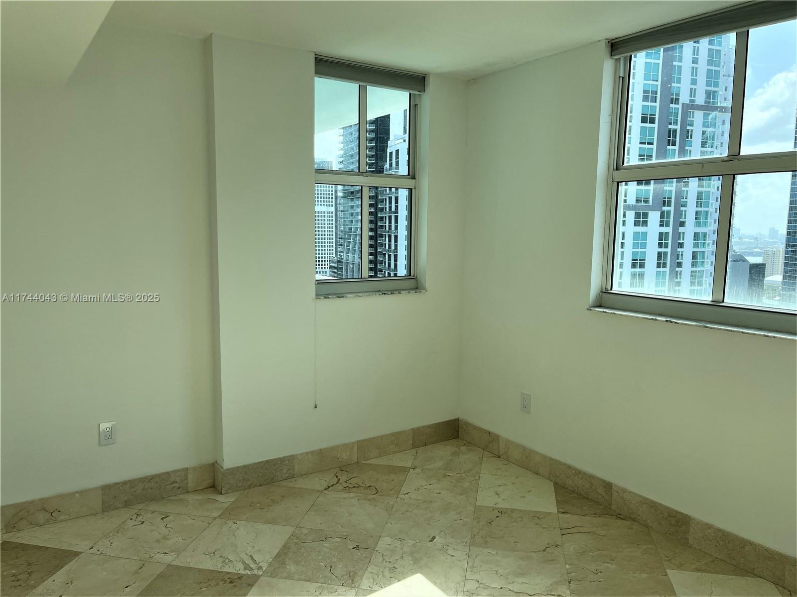 1250 S Miami Ave #2906, Miami FL 33130