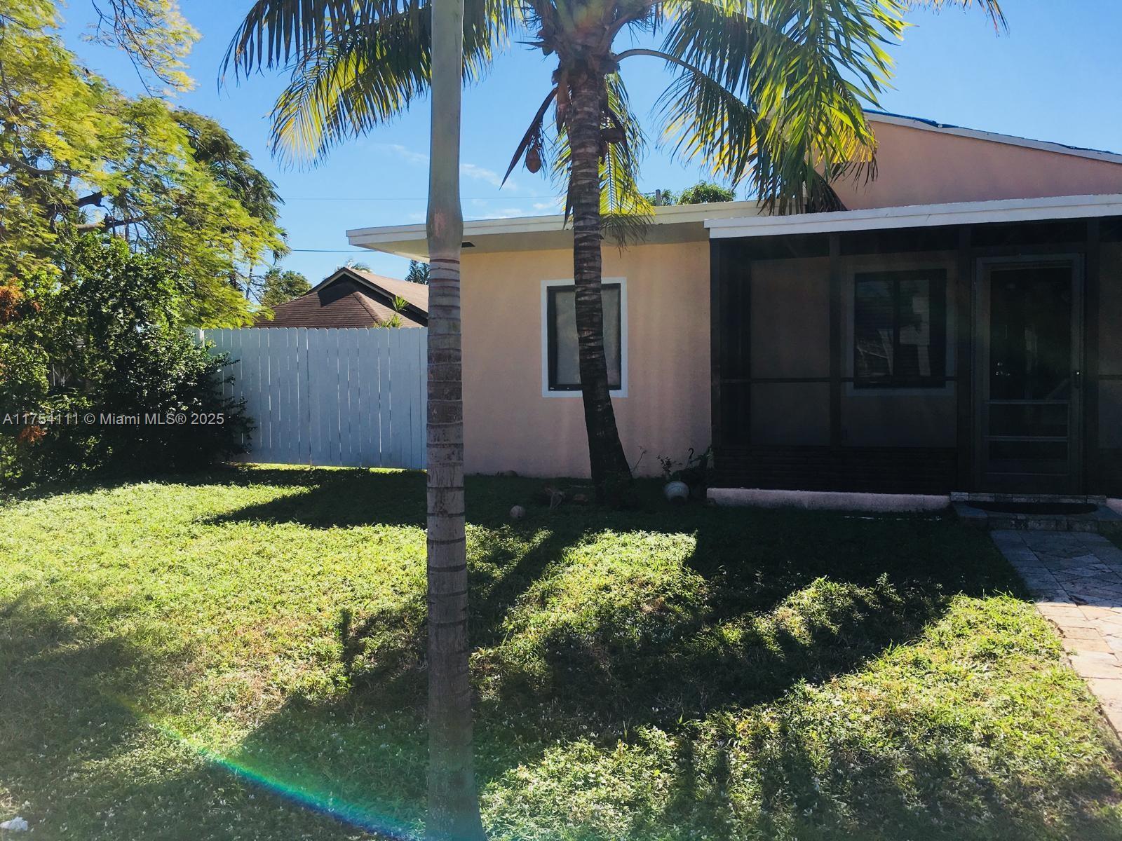 1938  Mckinley St  For Sale A11754111, FL