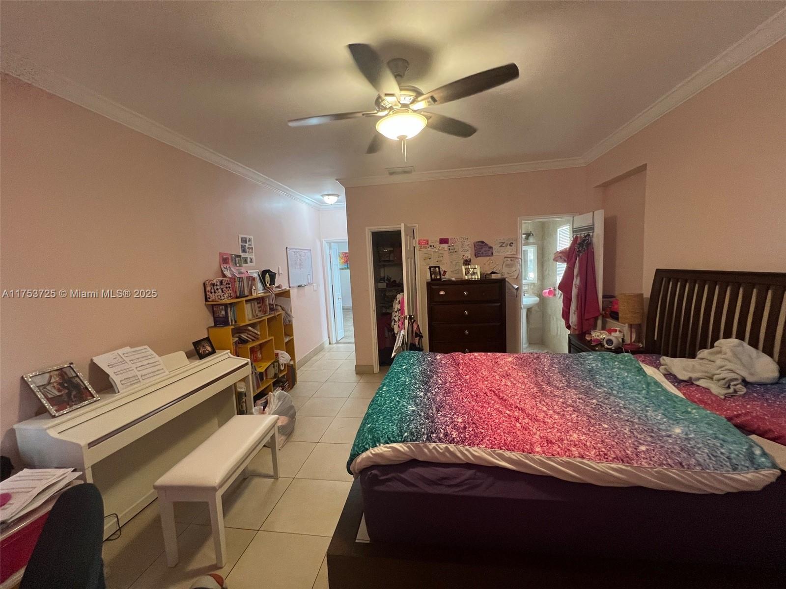 4575 Post Ave, Miami Beach, Florida image 33