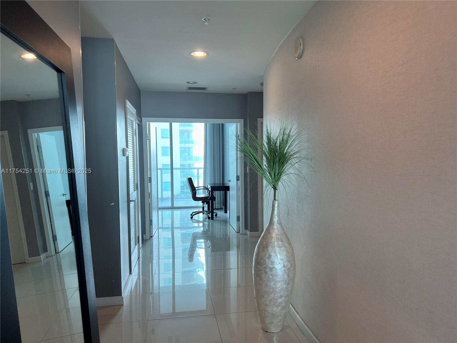 7928 East Dr #705, North Bay Village, Florida image 6