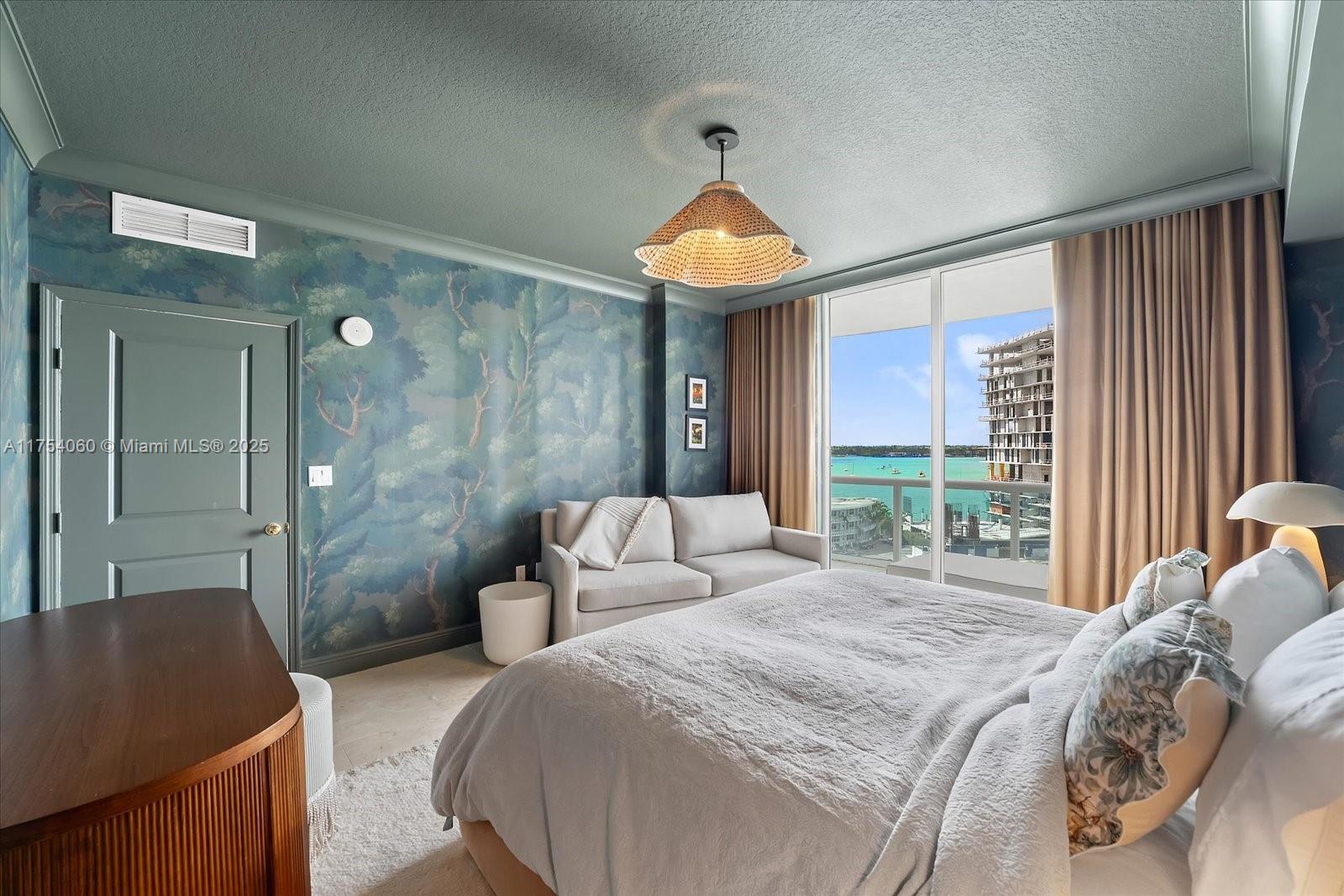 7900 Harbor Island Dr #818, North Bay Village FL 33141