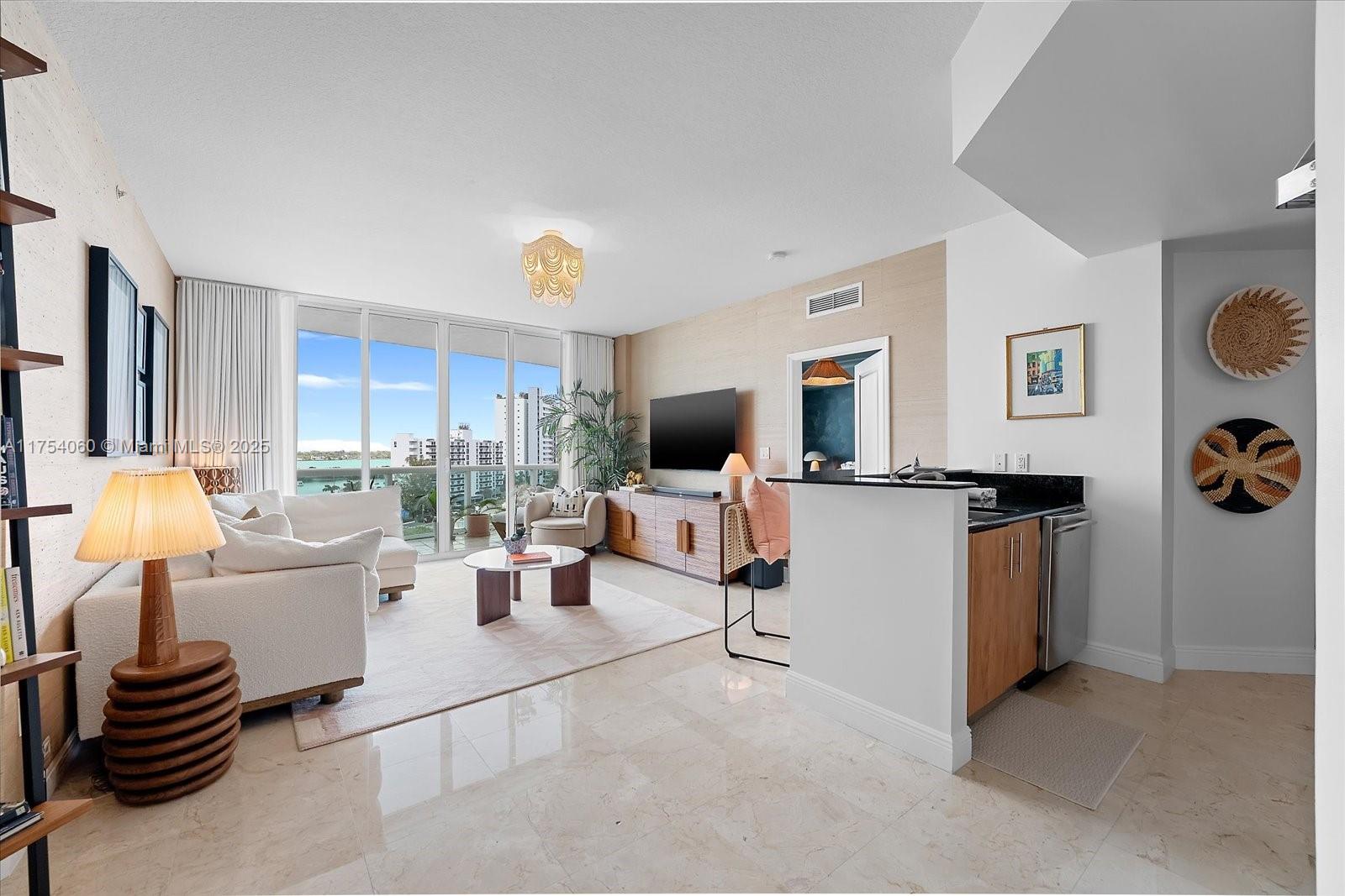 7900 Harbor Island Dr #818, North Bay Village FL 33141