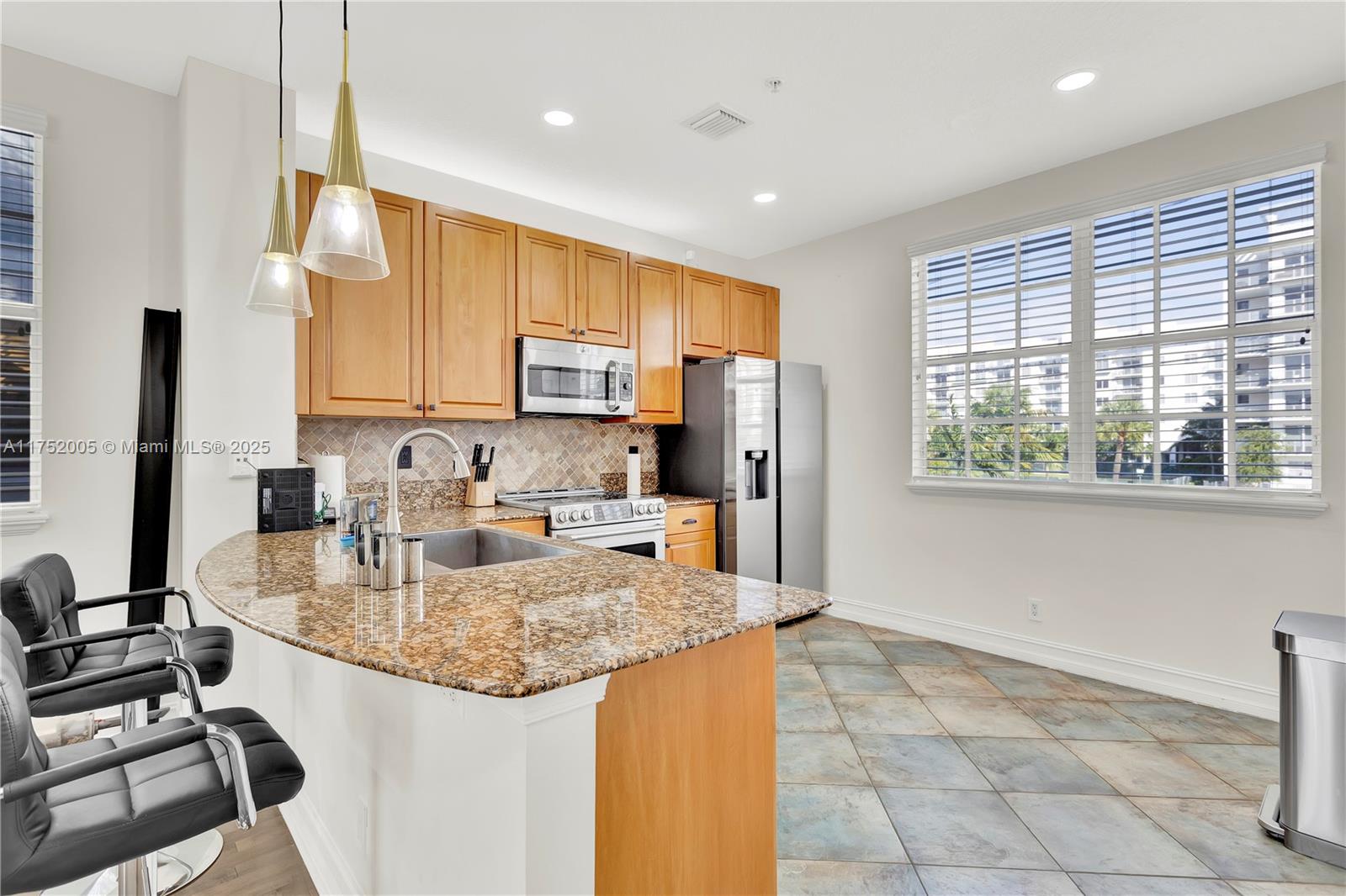 440 NE 2nd Ave #29, Fort Lauderdale, Florida image 5
