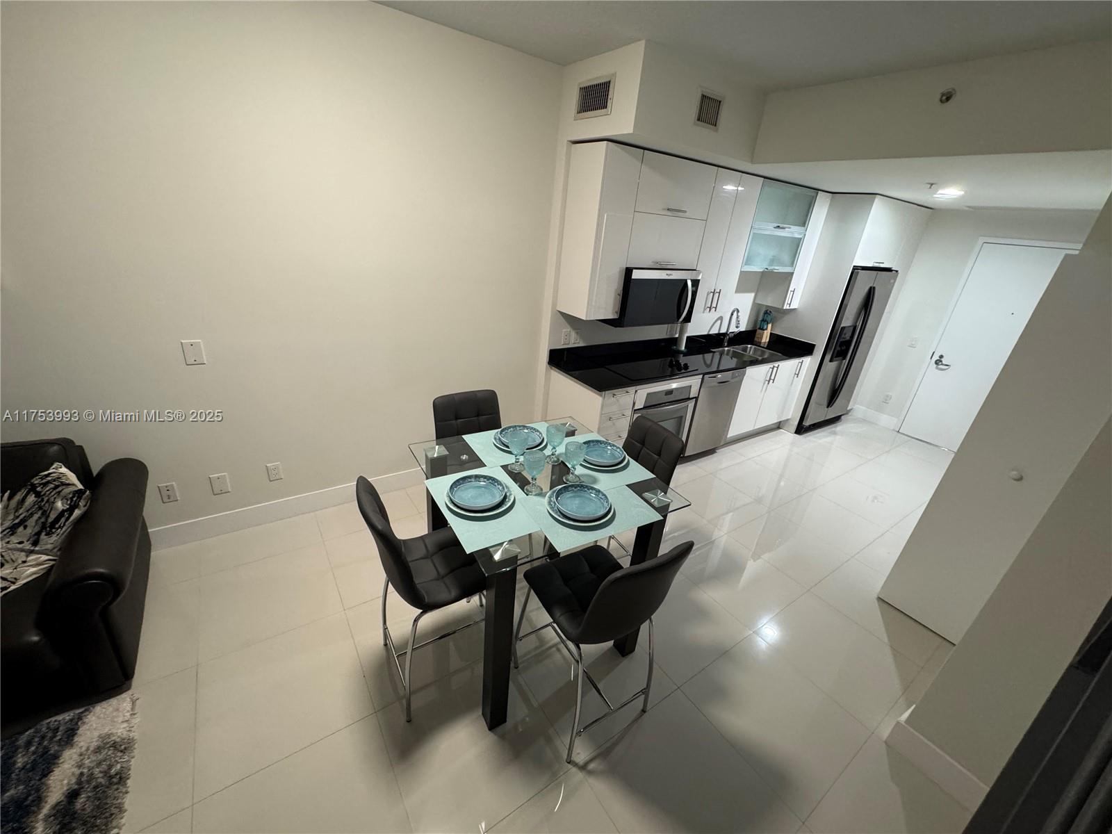 60 SW 13th St #1122, Miami FL 33130