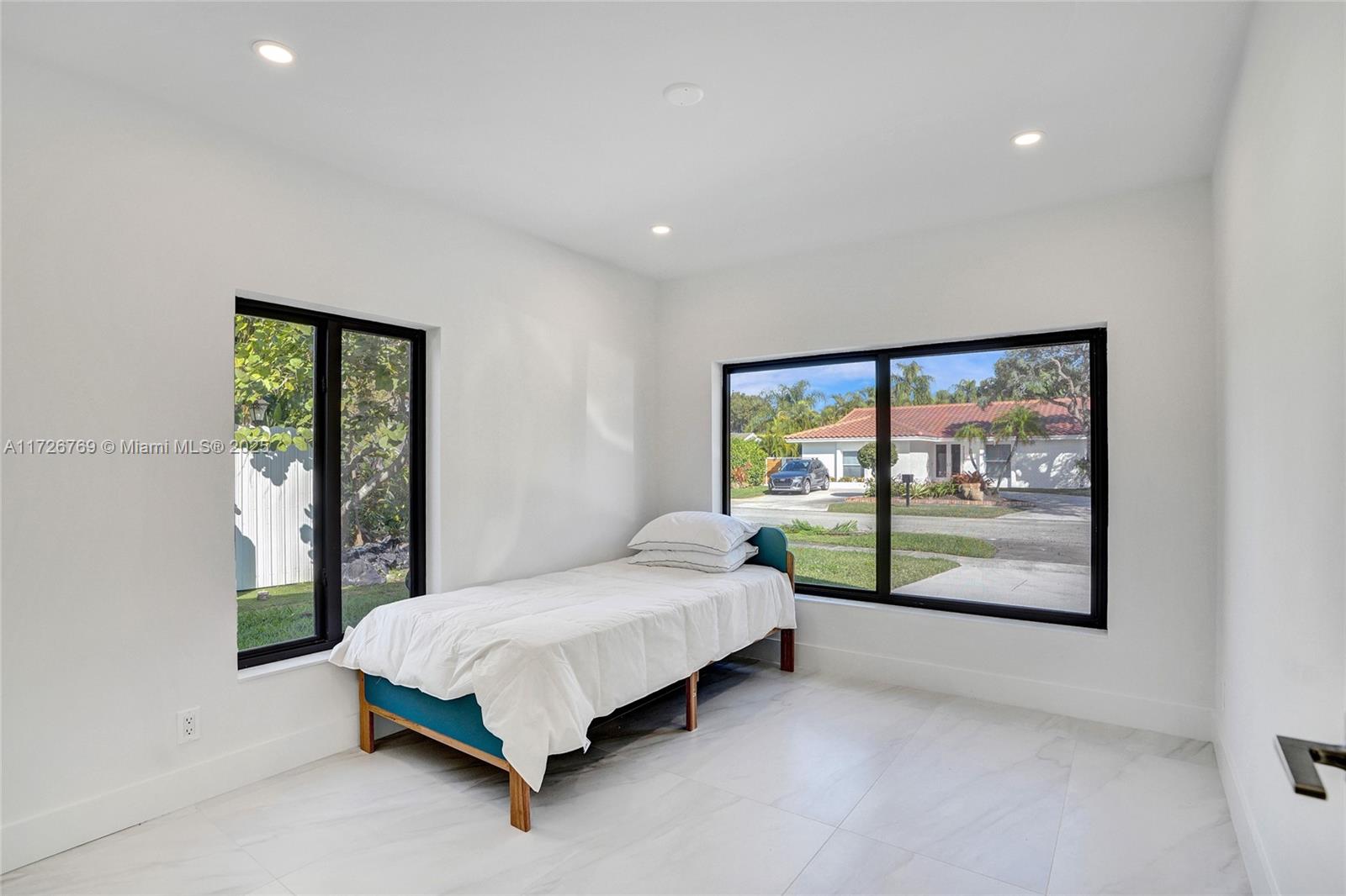 Listing Photo 22
