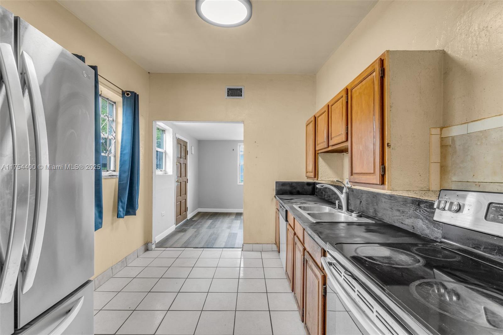 440 NW 134th St, North Miami, Florida image 7