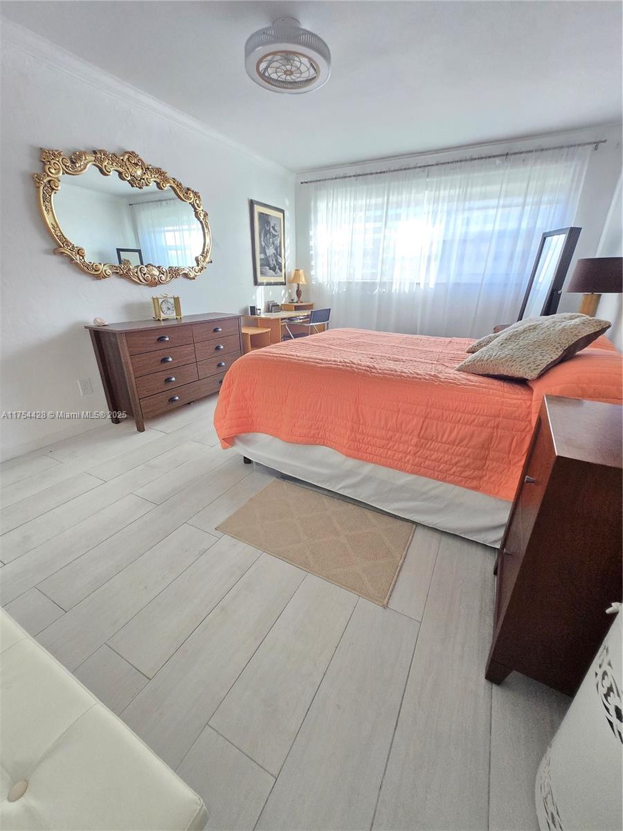 2600 Diana Dr #103, Hallandale Beach, Florida image 11
