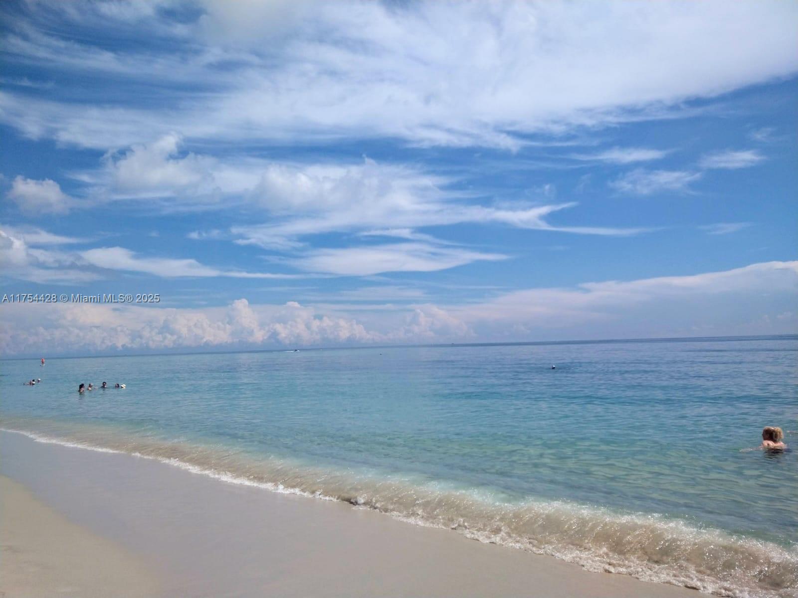 2600 Diana Dr #103, Hallandale Beach, Florida image 34