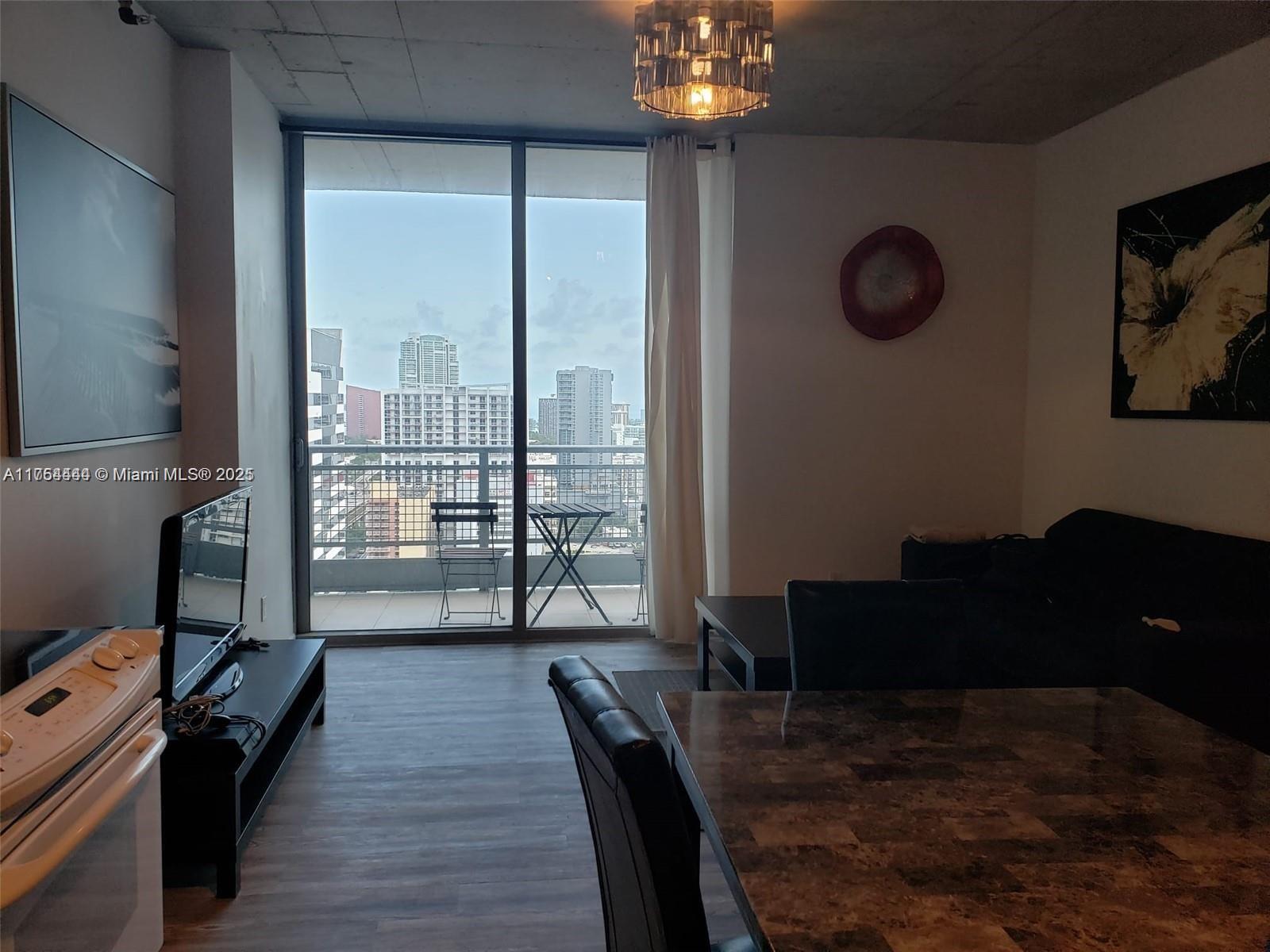 690 SW 1st Ct #2523, Miami FL 33130
