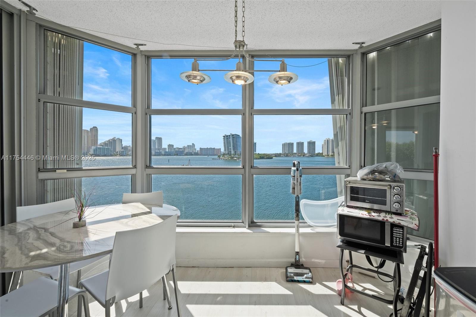 3530 Mystic Pointe Dr #415, Aventura FL 33180