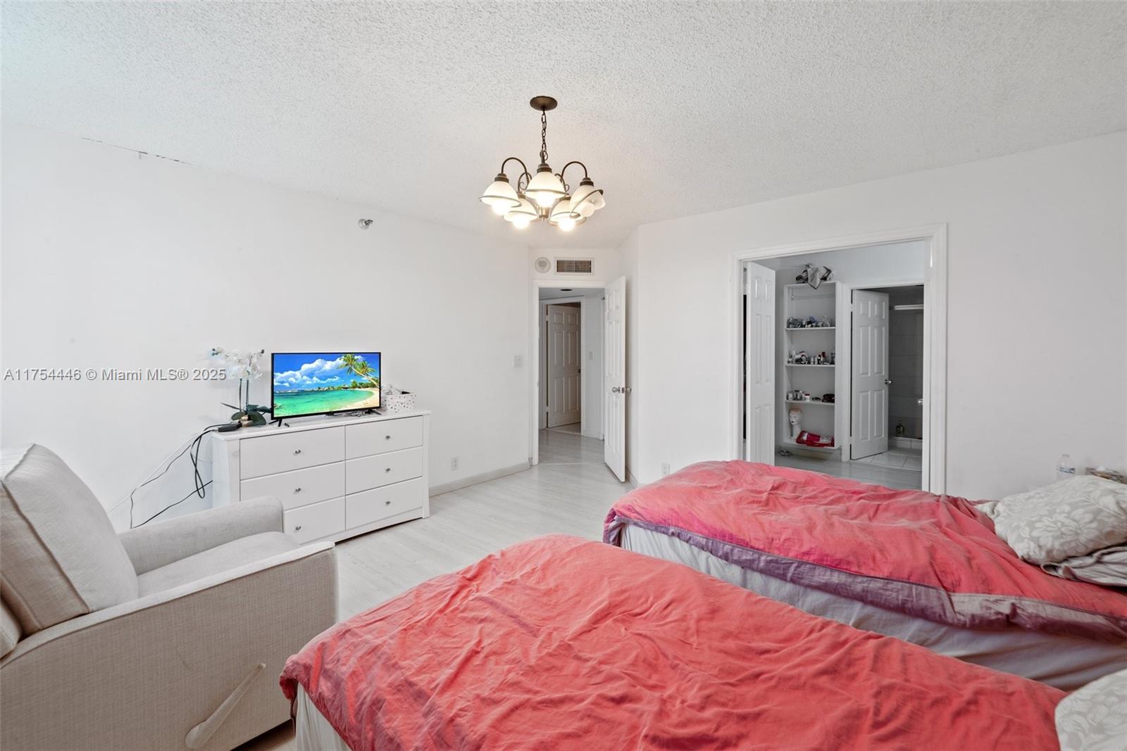 3530 Mystic Pointe Dr #415, Aventura FL 33180