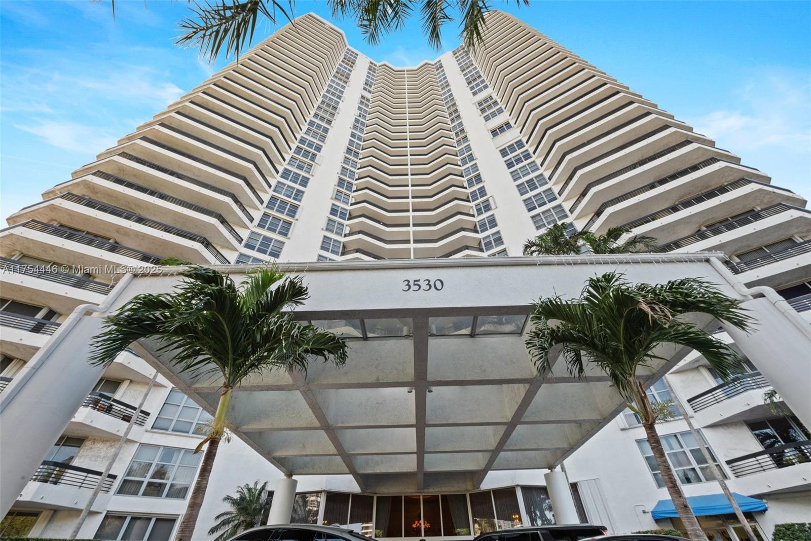 3530 Mystic Pointe Dr #415, Aventura FL 33180