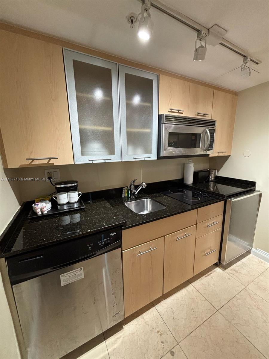 2670 E Sunrise Blvd #302, Fort Lauderdale, Florida image 17