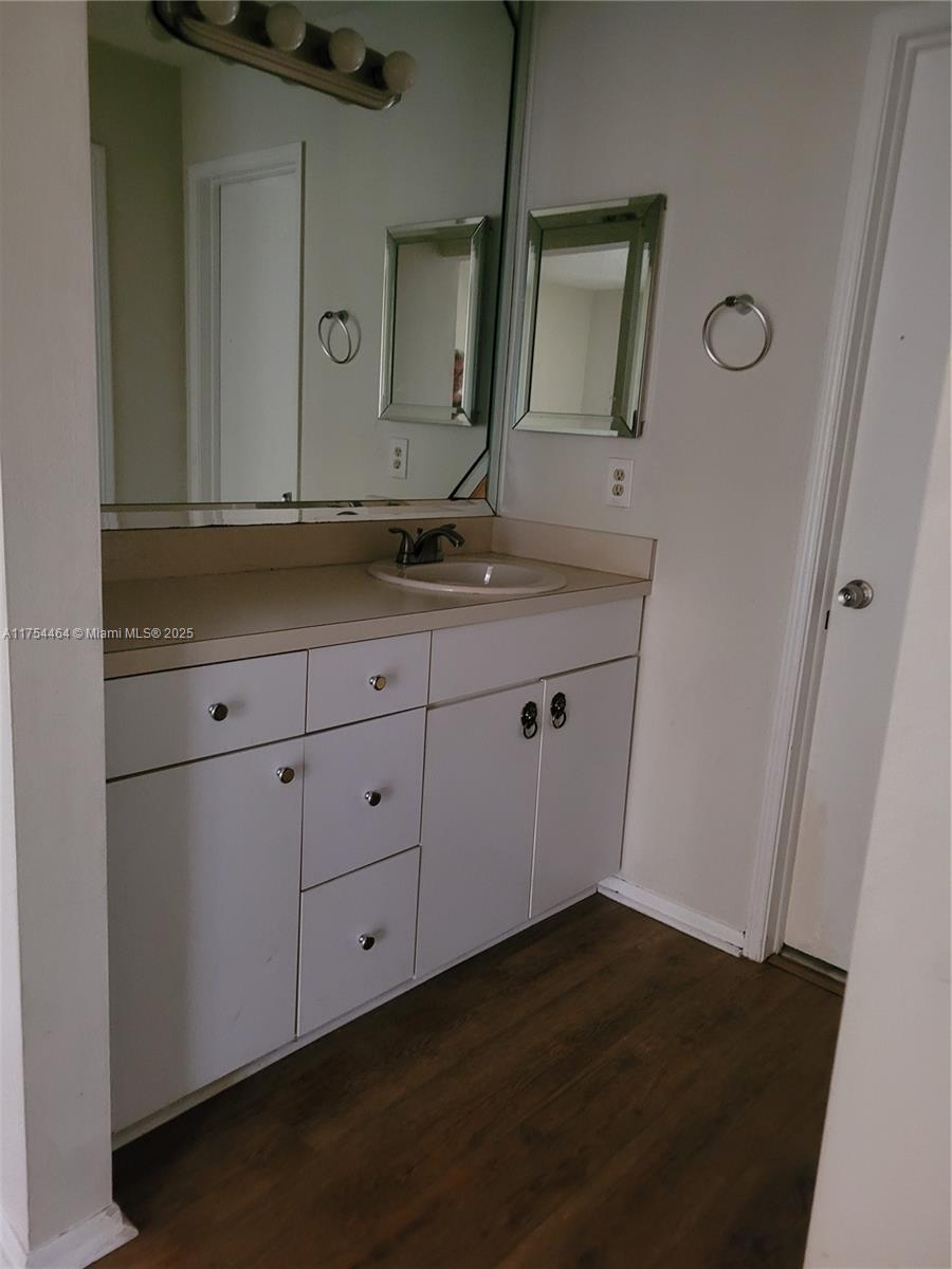 9410 Live Oak Pl #208, Davie, Florida image 6