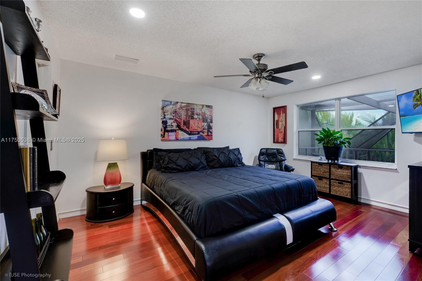 Listing Photo 24