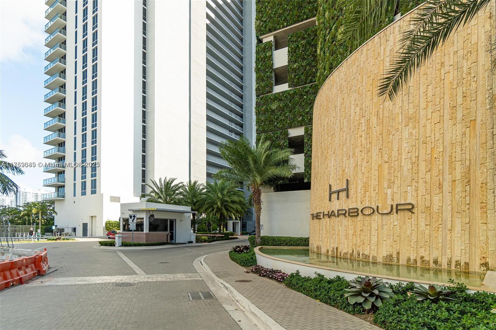 16385 Biscayne Blvd #1905, North Miami Beach, Florida image 1