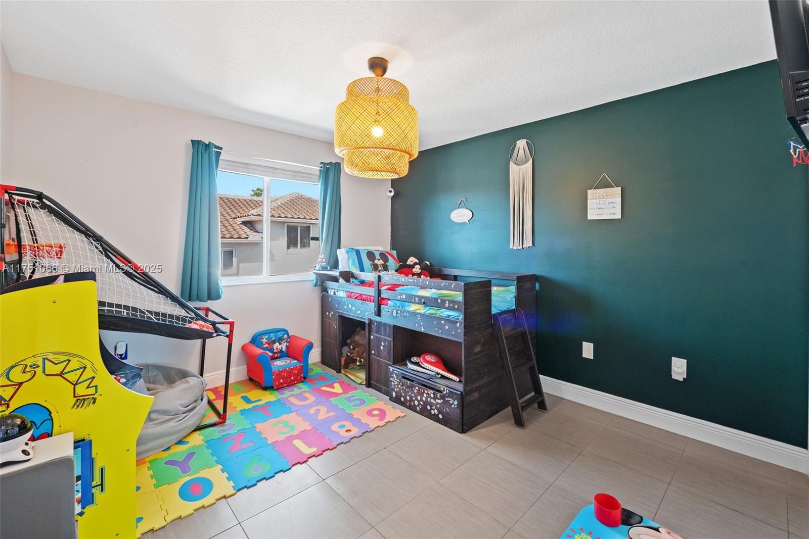 Listing Photo 23