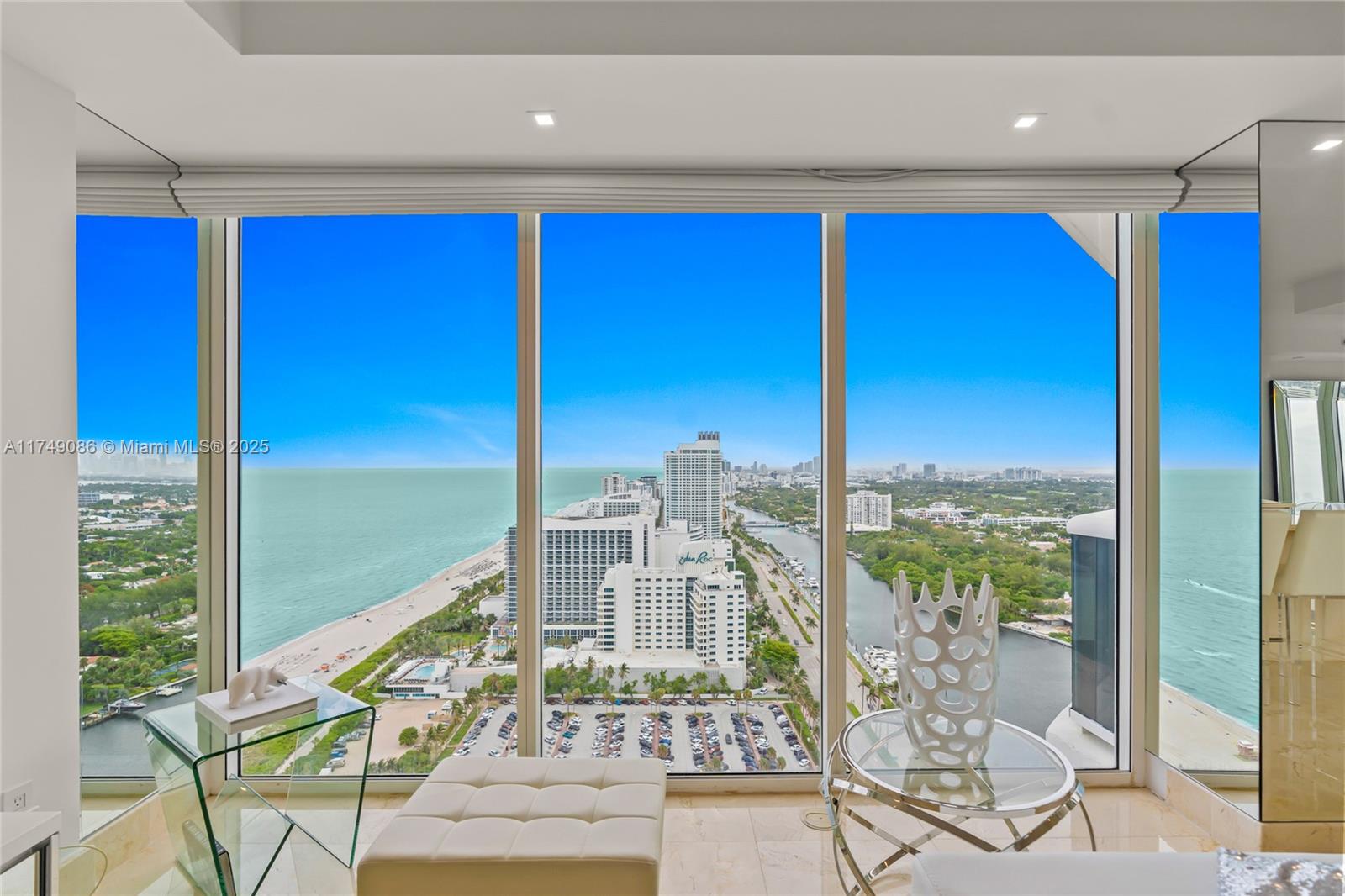 Apartamento à Venda em Miami Beach, FL