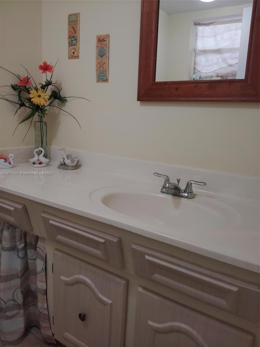 Residential, Lauderdale Lakes, Florida image 21