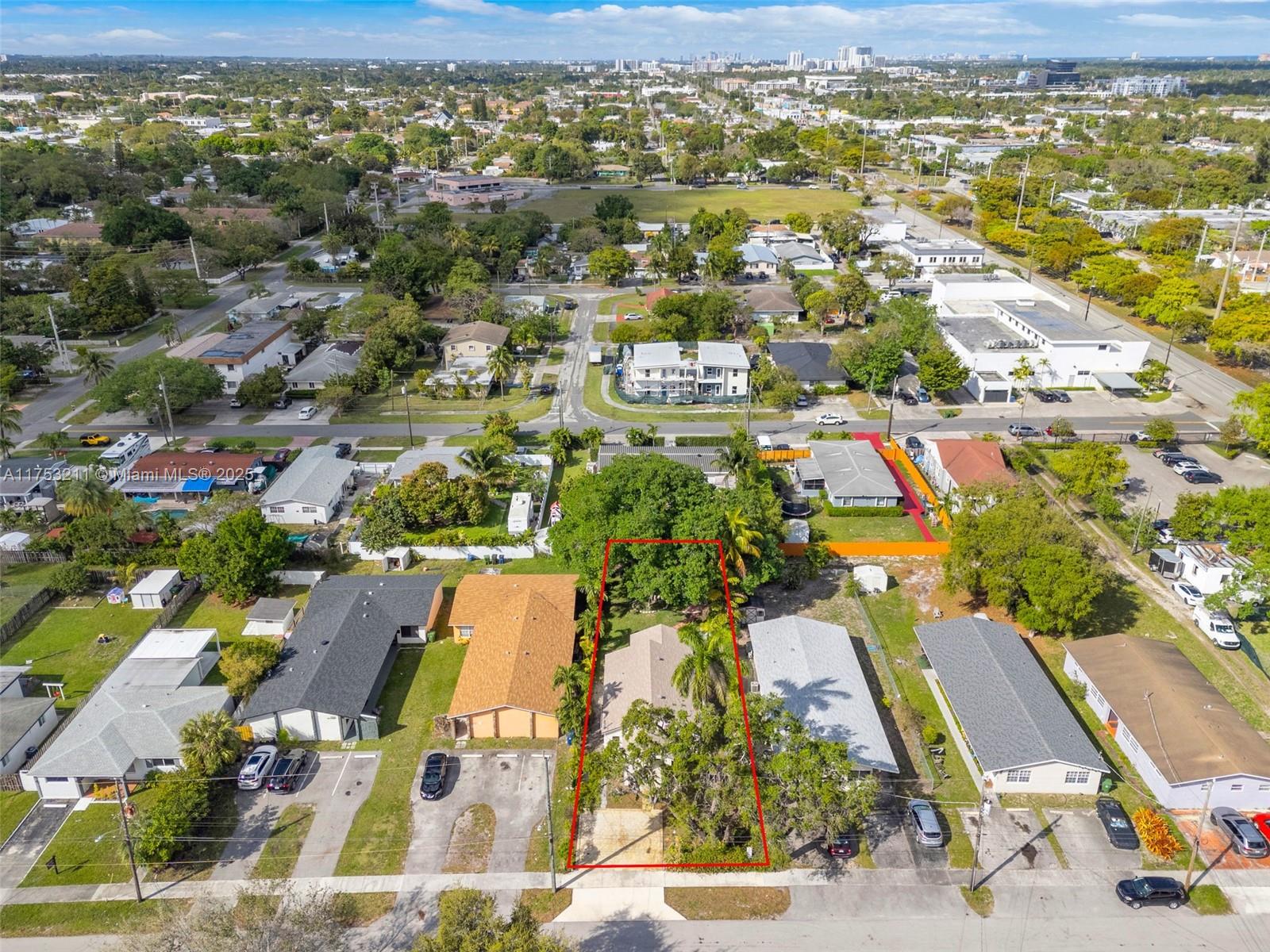 30 SW 7th St, Hallandale Beach, Florida image 25
