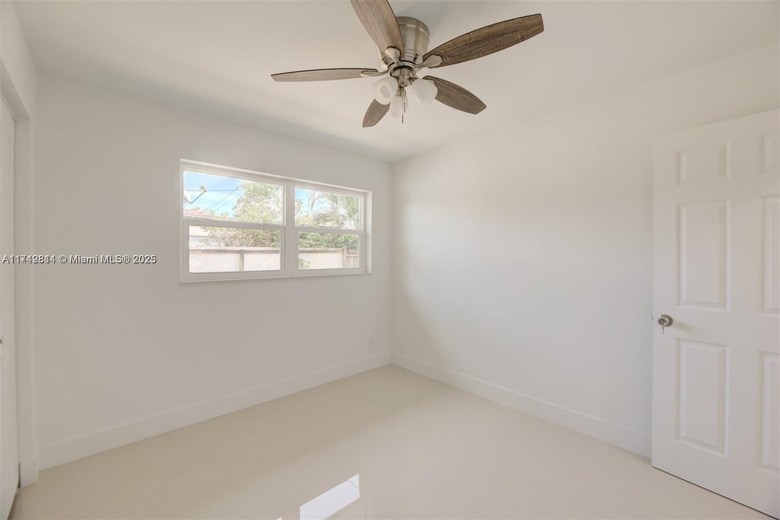 832 NW 28th St, Wilton Manors, Florida image 24