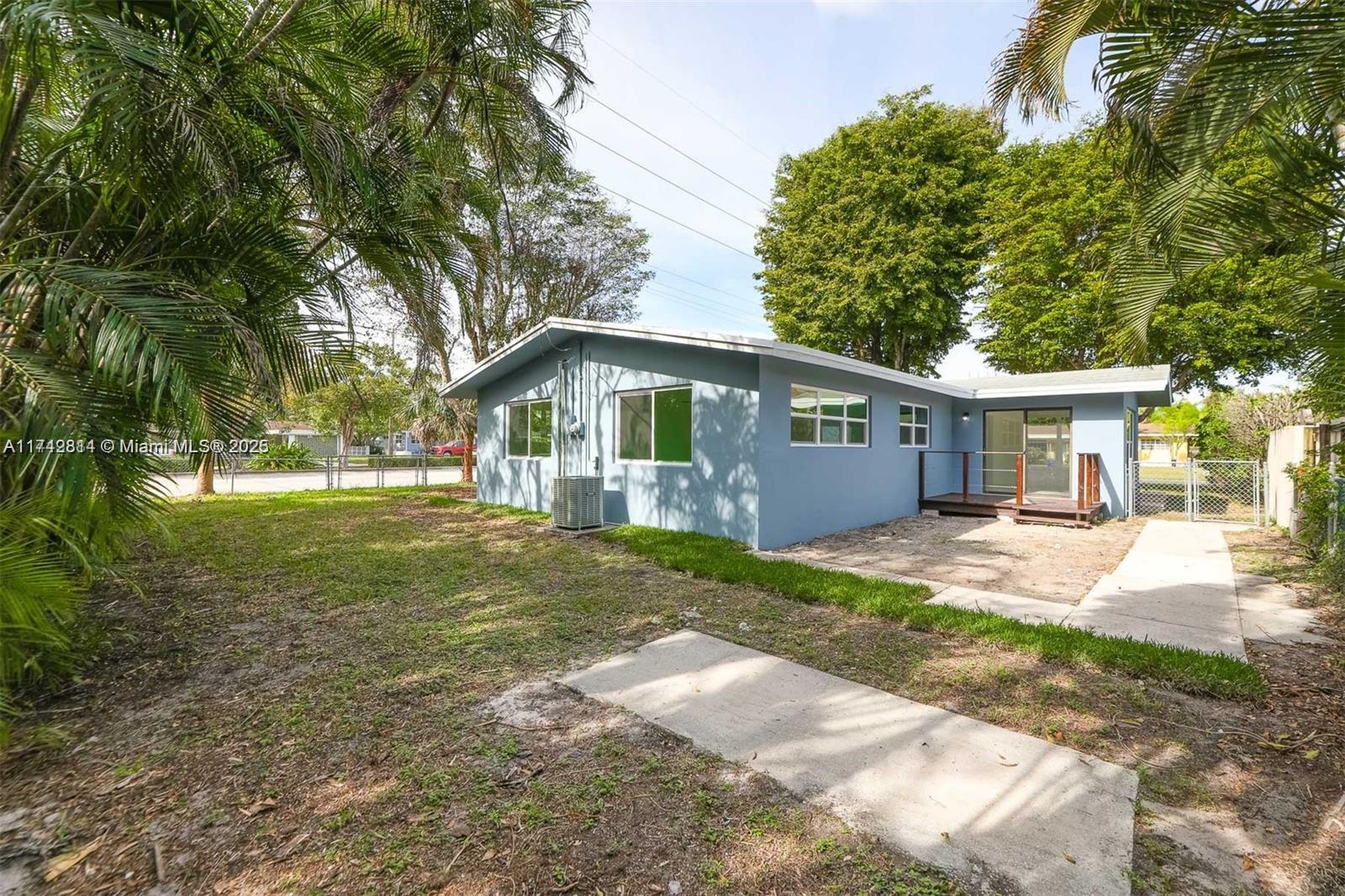 832 NW 28th St, Wilton Manors, Florida image 7