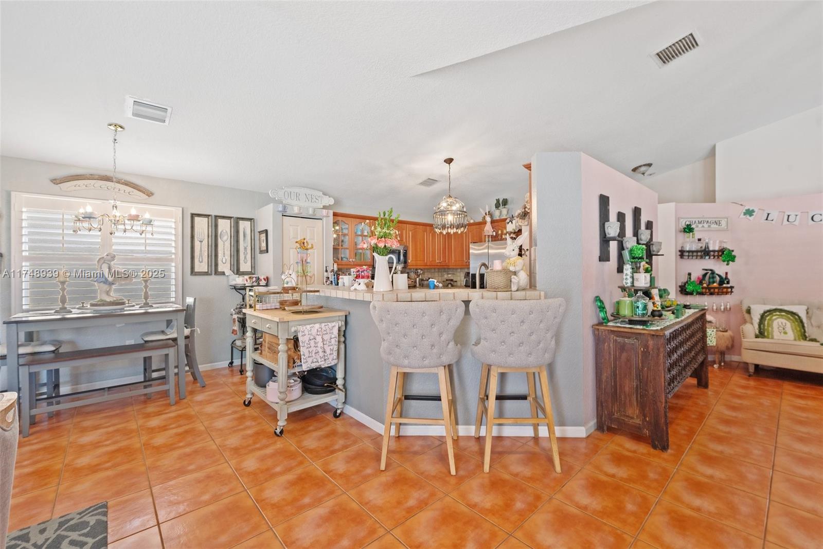 Listing Photo 12