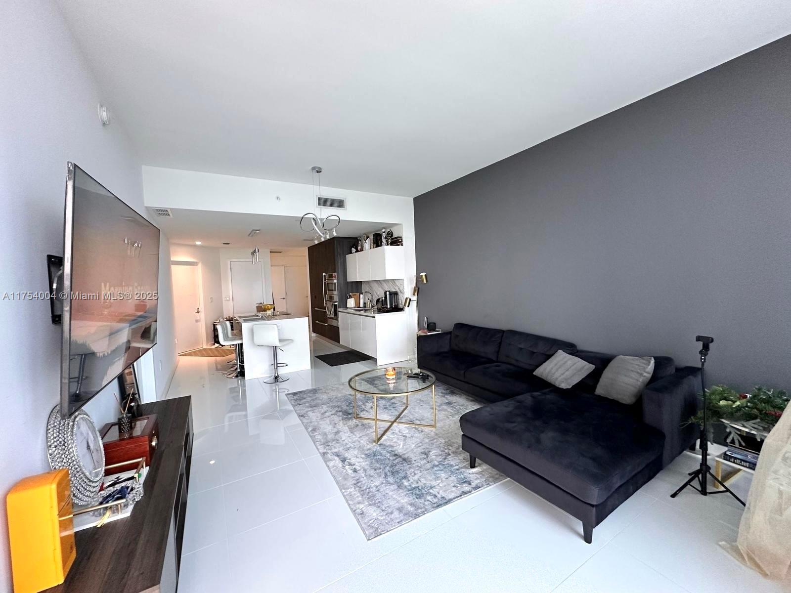 851 NE 1st Ave #2306, Miami FL 33132