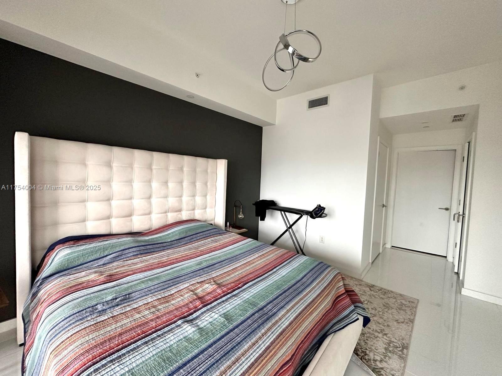851 NE 1st Ave #2306, Miami FL 33132