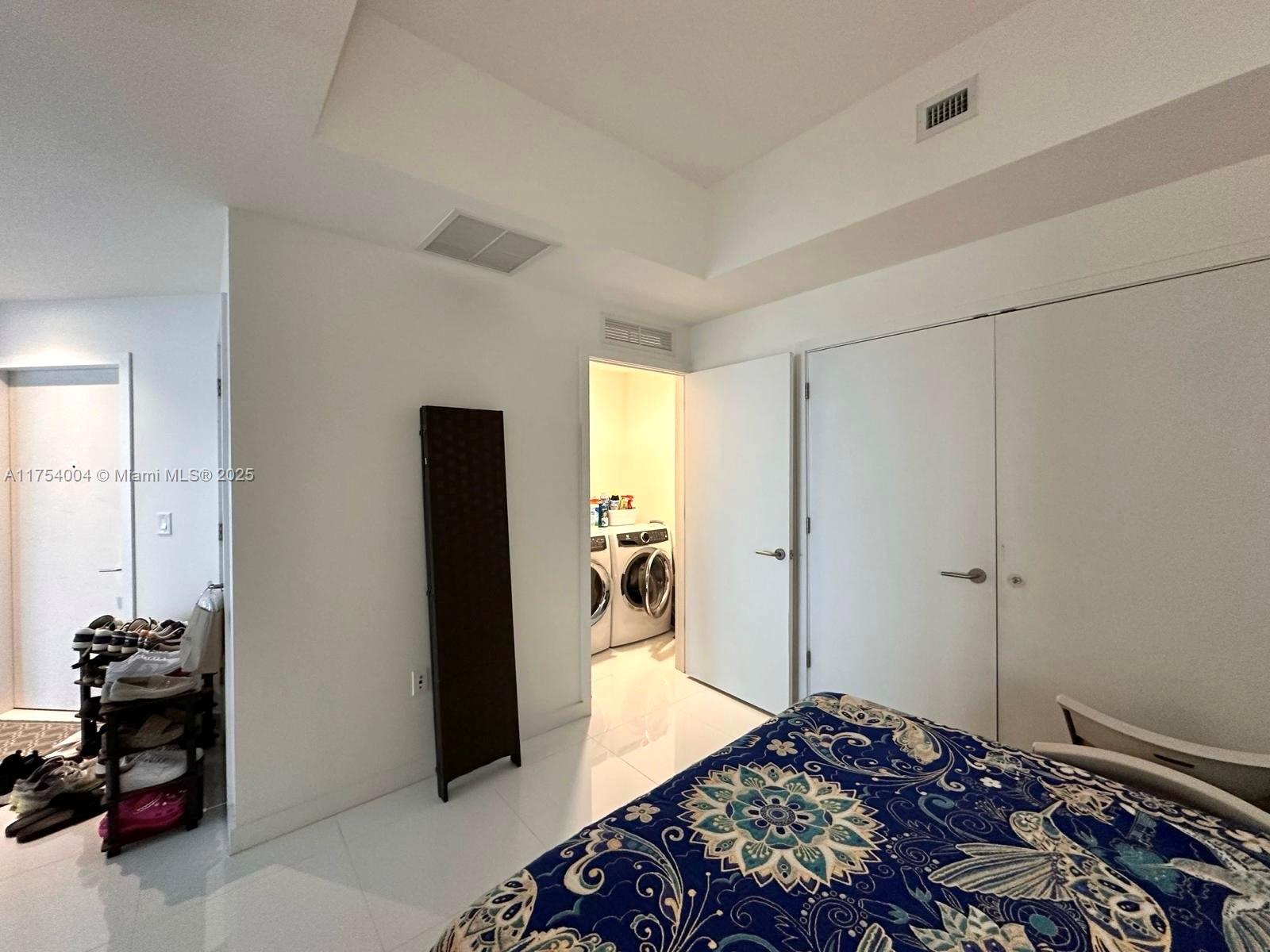851 NE 1st Ave #2306, Miami FL 33132