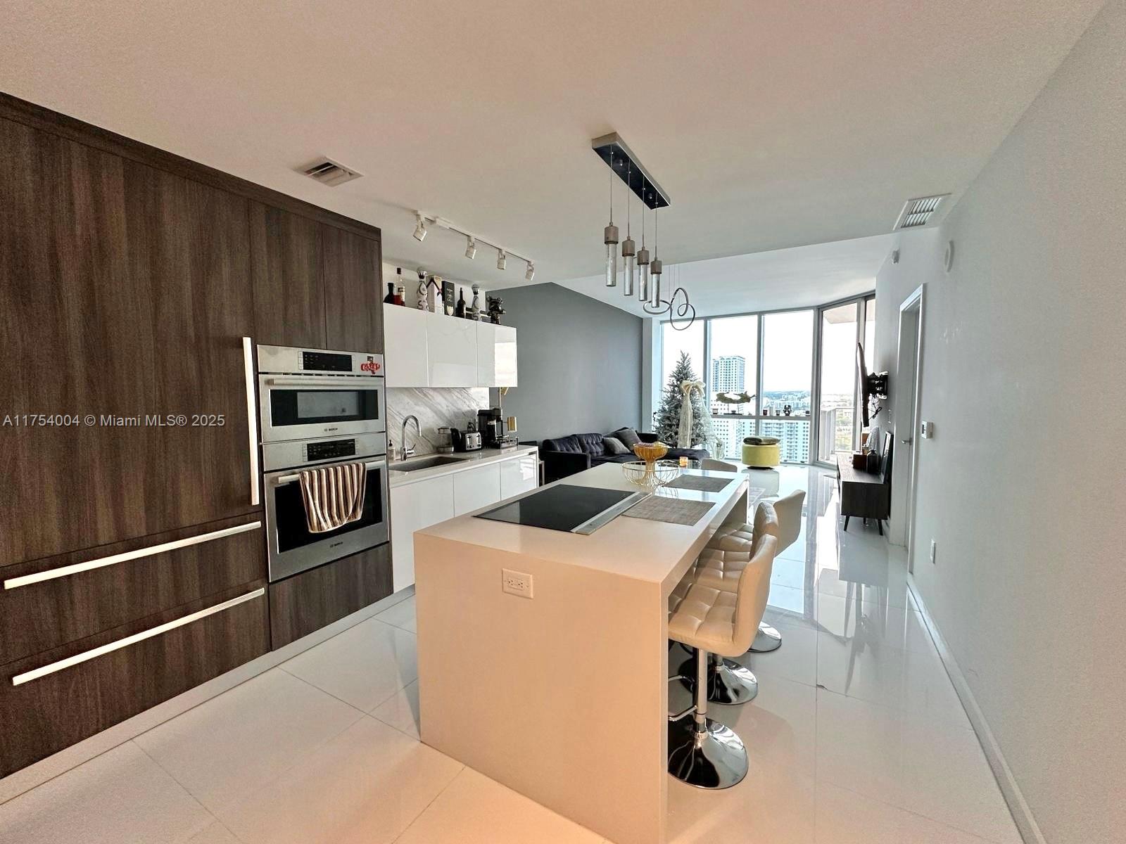 851 NE 1st Ave #2306, Miami FL 33132