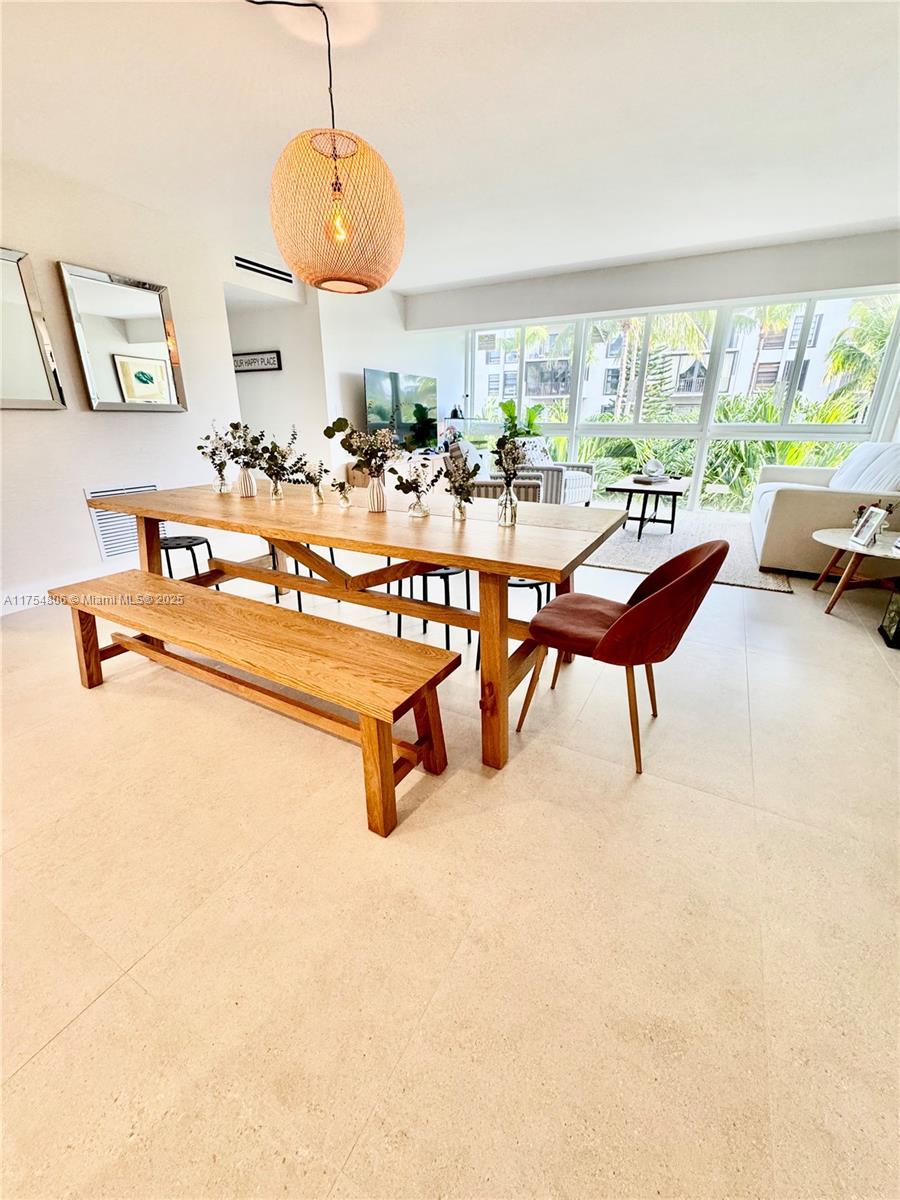 555 Crandon Blvd #32, Key Biscayne, Florida image 2