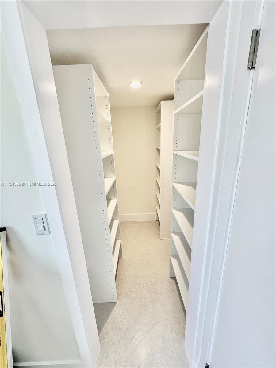 555 Crandon Blvd #32, Key Biscayne, Florida image 20