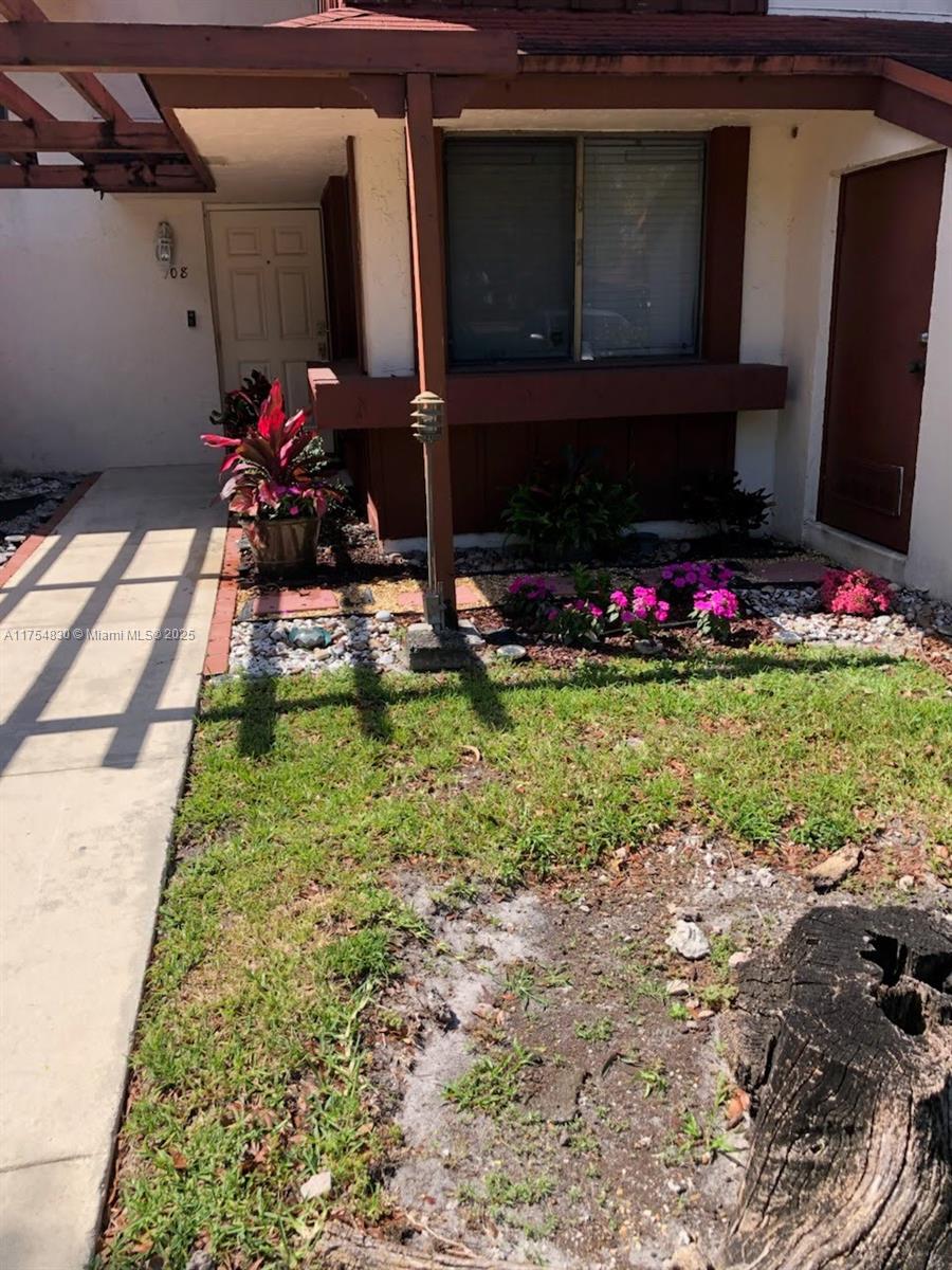 600 NW 210th St #108-28, Miami Gardens, Florida image 1