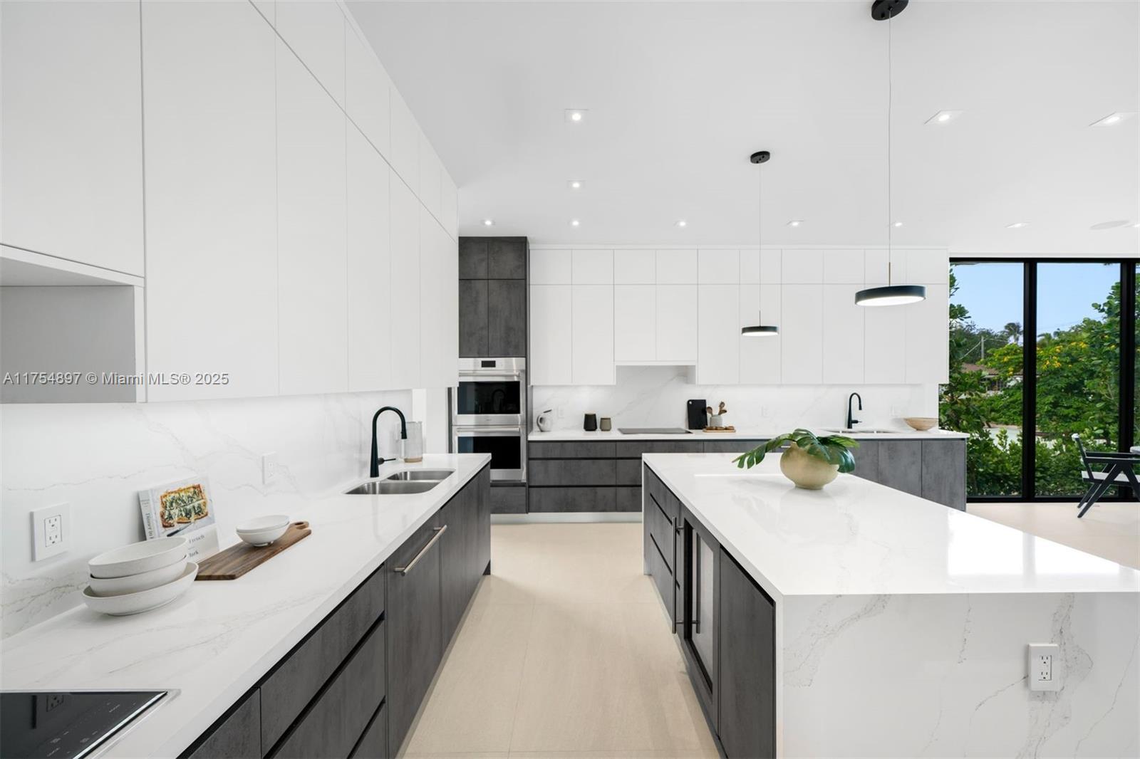 4425 Adams Ave, Miami Beach, Florida image 13