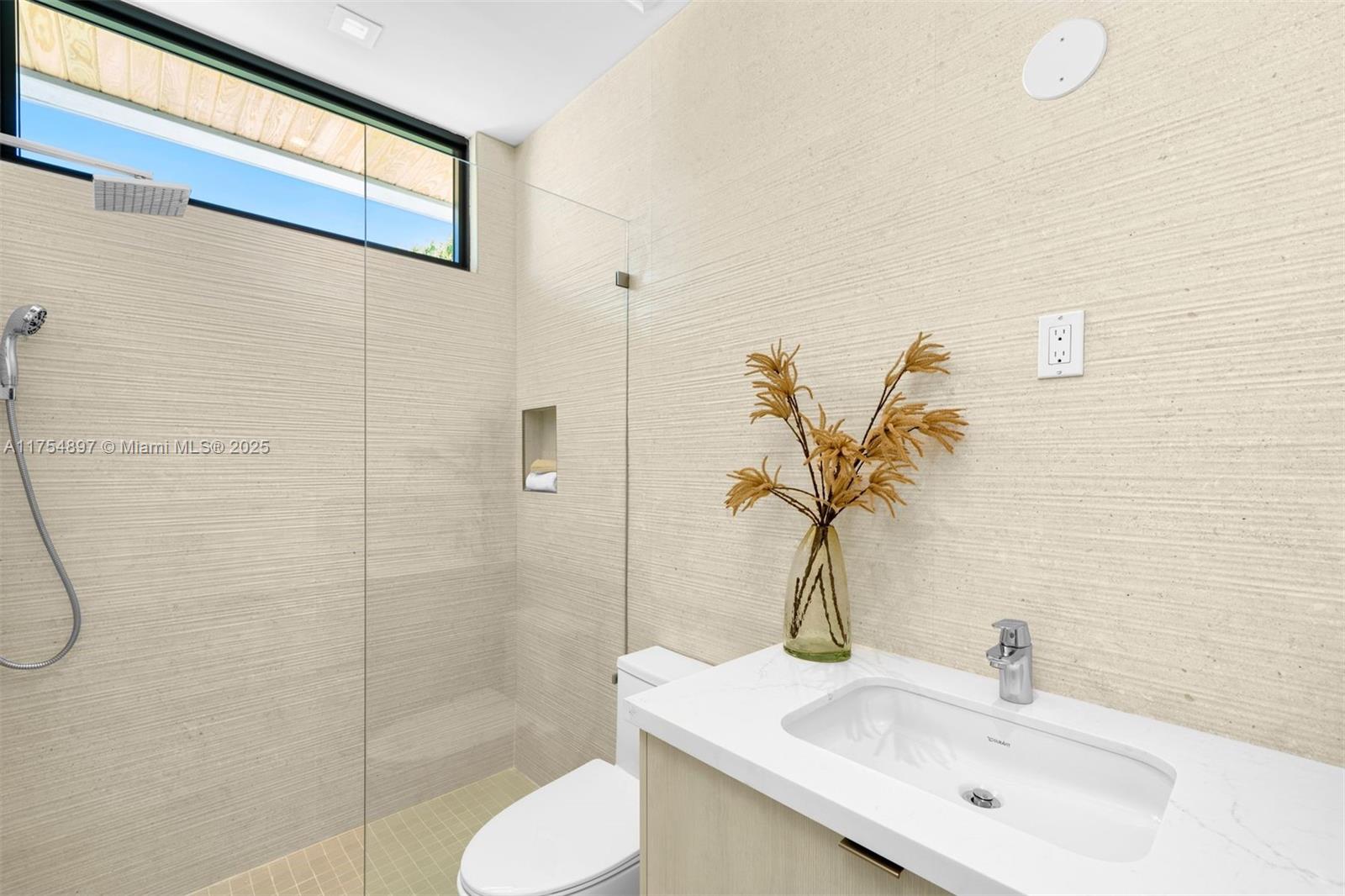 4425 Adams Ave, Miami Beach, Florida image 30