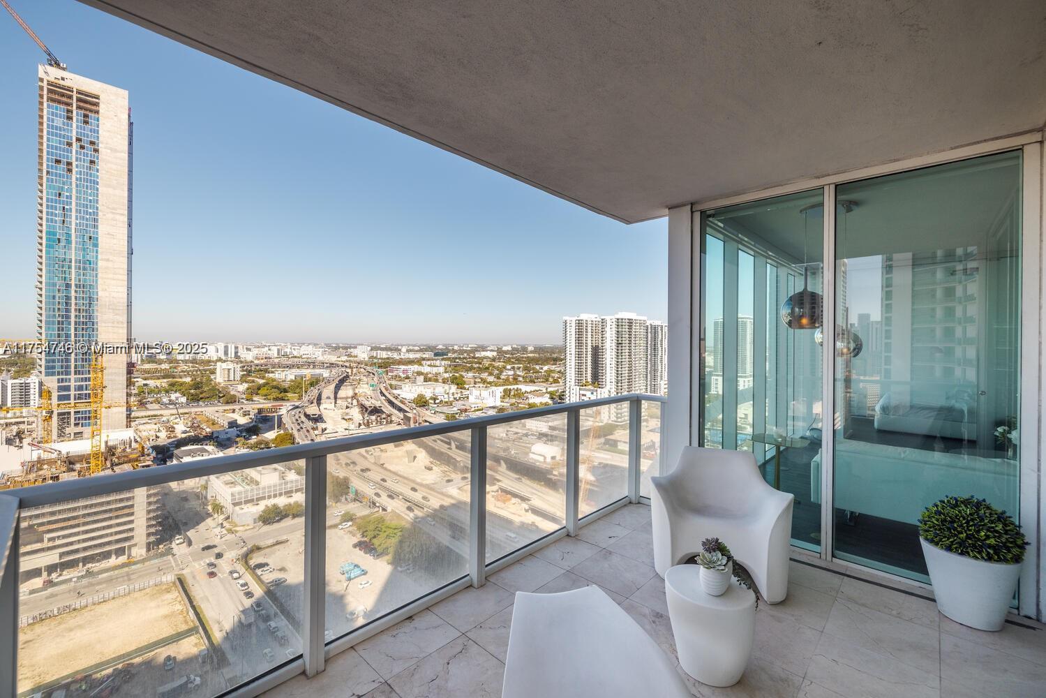 1040 Biscayne #2507, Miami FL 33132