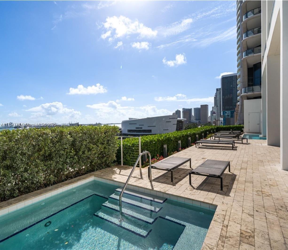 1040 Biscayne #2507, Miami FL 33132