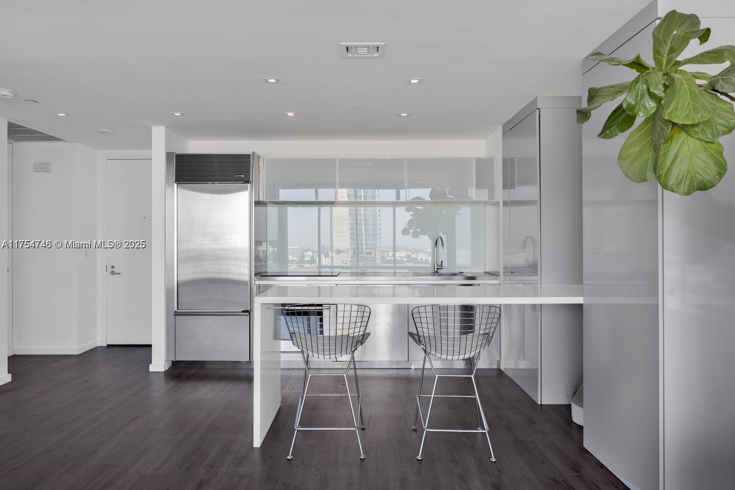 1040 Biscayne #2507, Miami FL 33132