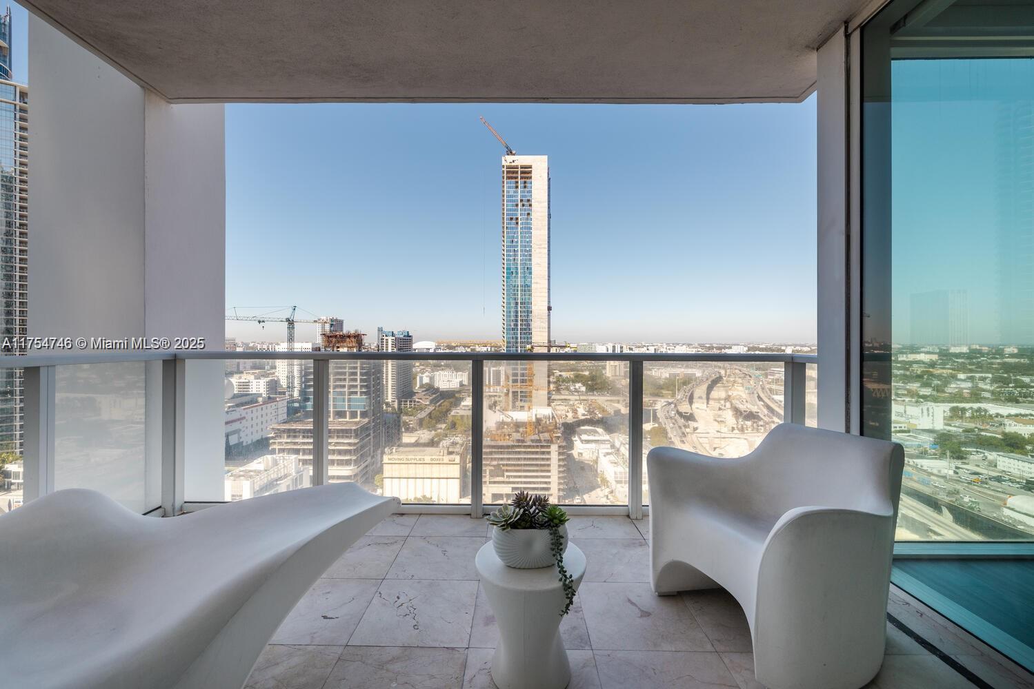 1040 Biscayne #2507, Miami FL 33132