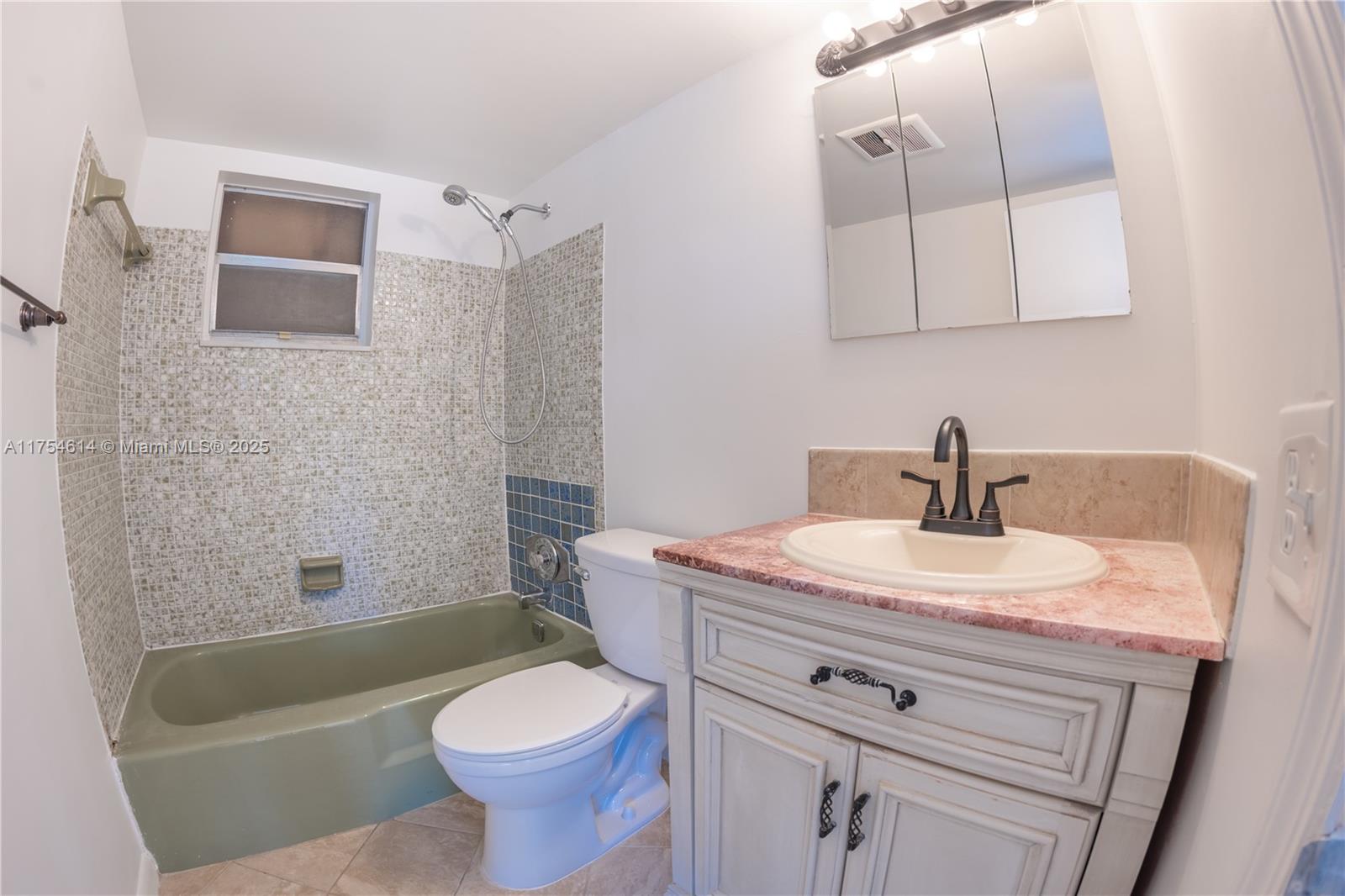 3821 NE 16th Ave, Oakland Park, Florida image 44