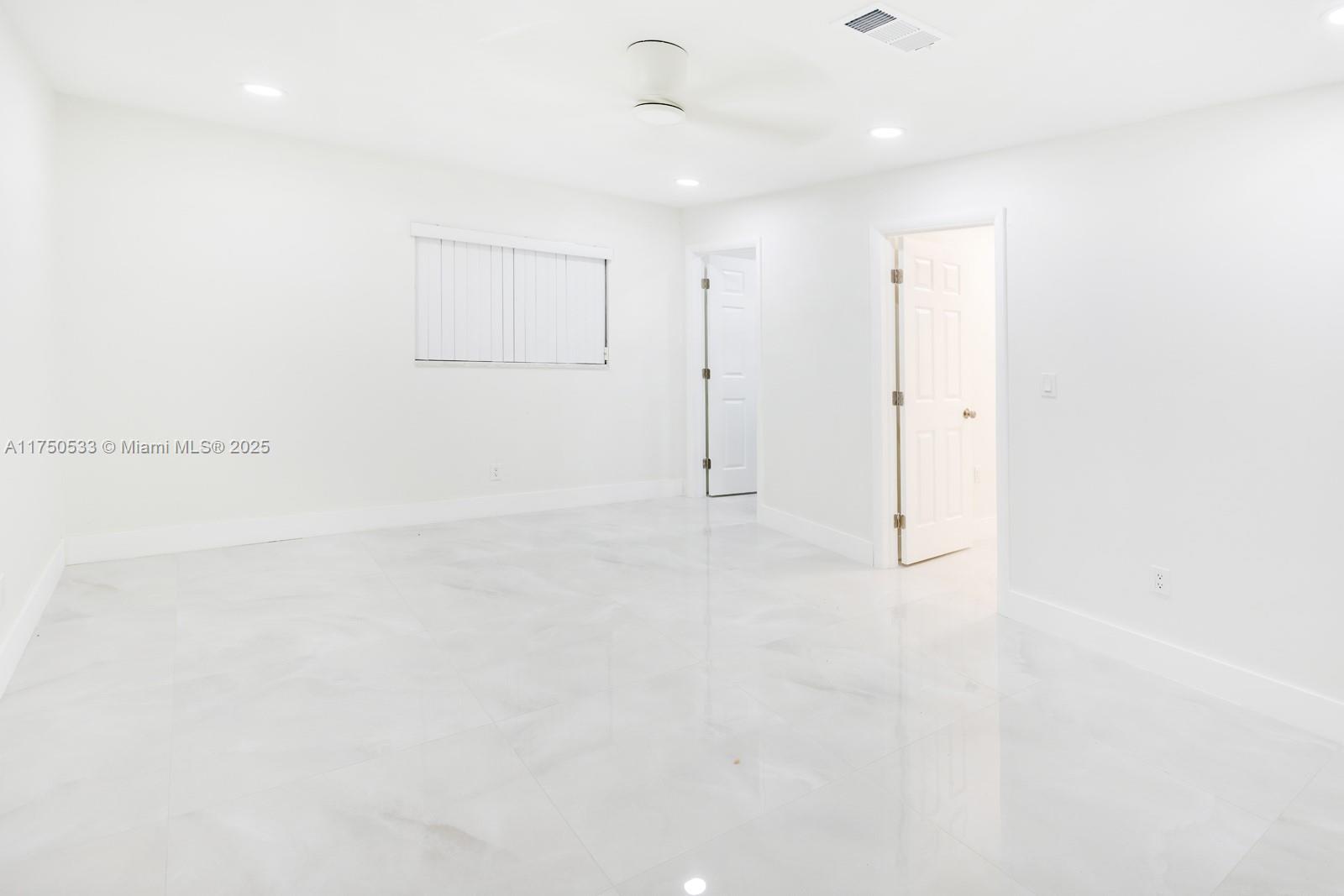 2807 NW 9th St, Fort Lauderdale, Florida image 12