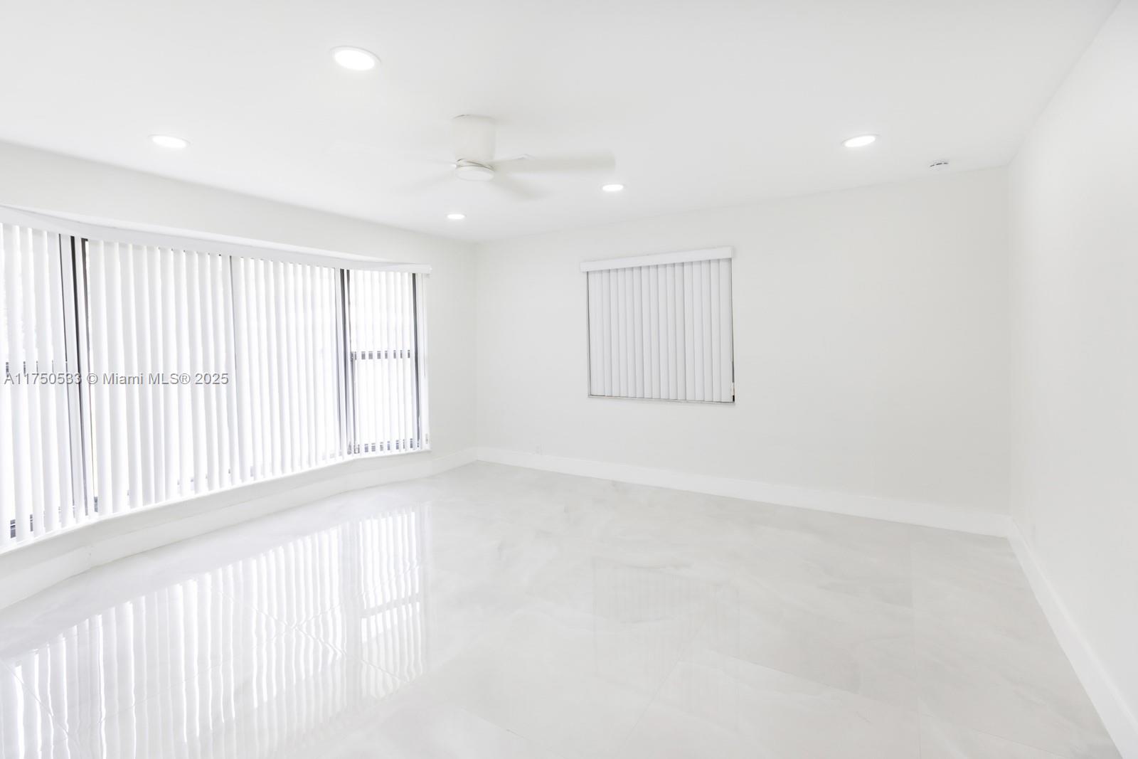2807 NW 9th St, Fort Lauderdale, Florida image 32